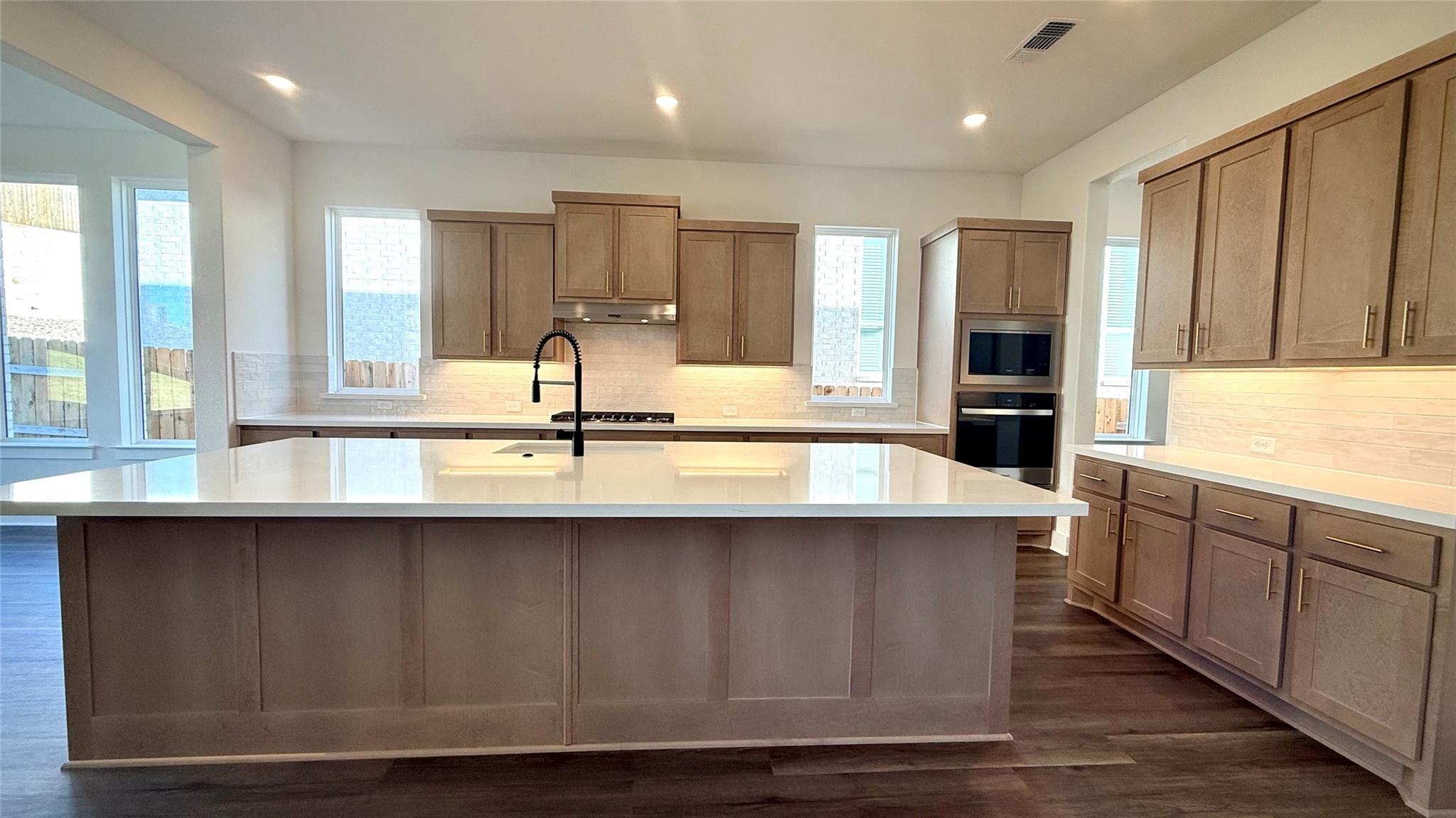 1432 Jolie Rose Bnd Property Photo 5