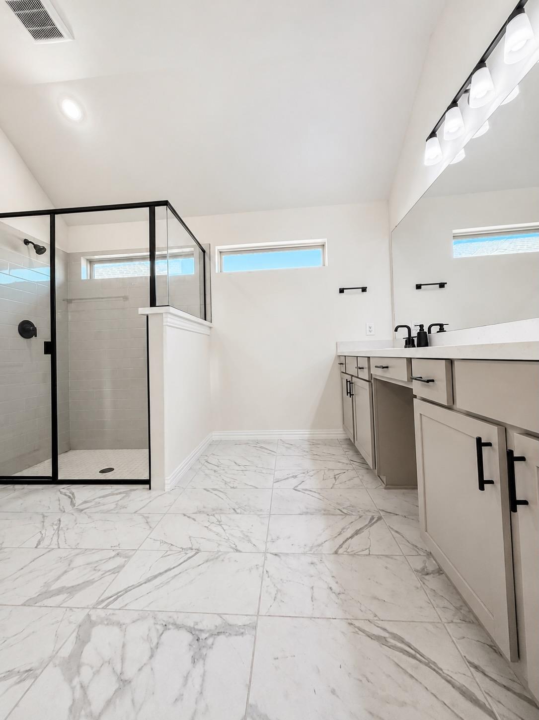 384 Biscayne Bay Bnd Property Photo 5