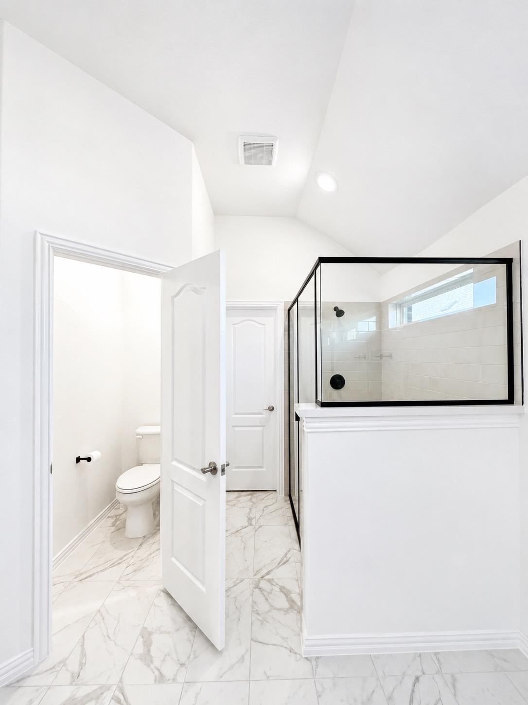 384 Biscayne Bay Bnd Property Photo 6