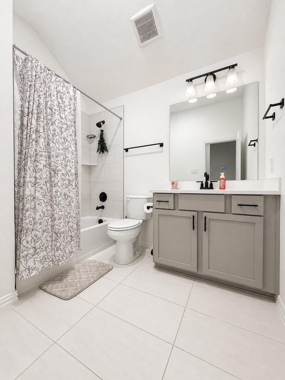 384 Biscayne Bay Bnd Property Photo 11