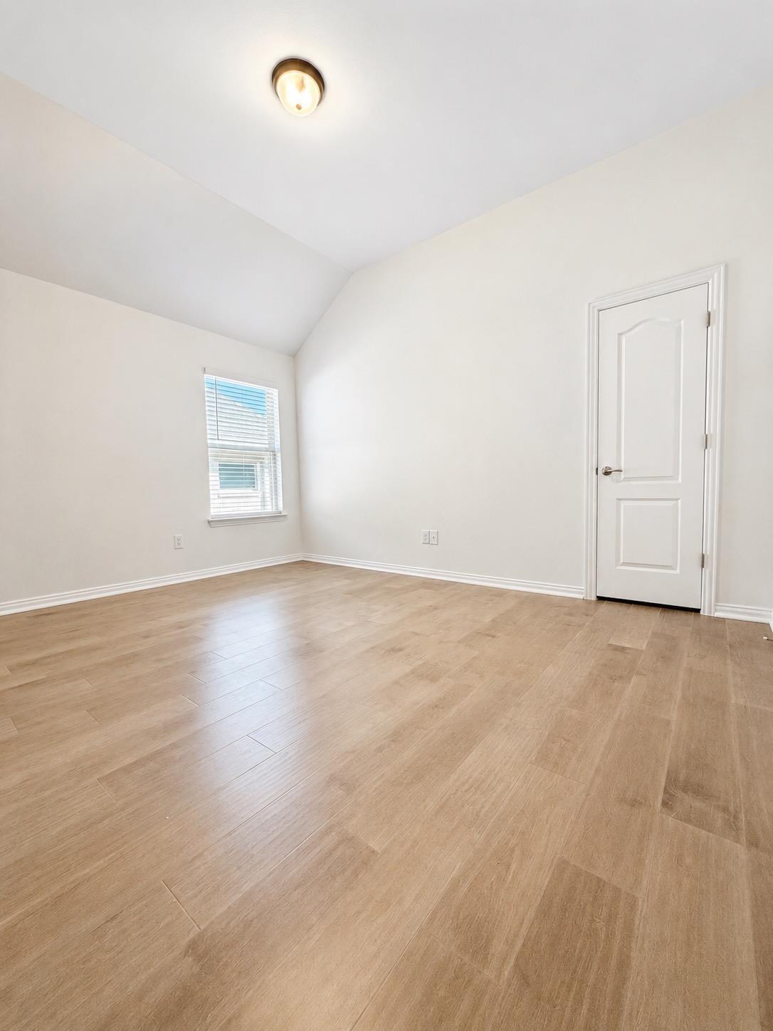 384 Biscayne Bay Bnd Property Photo 15