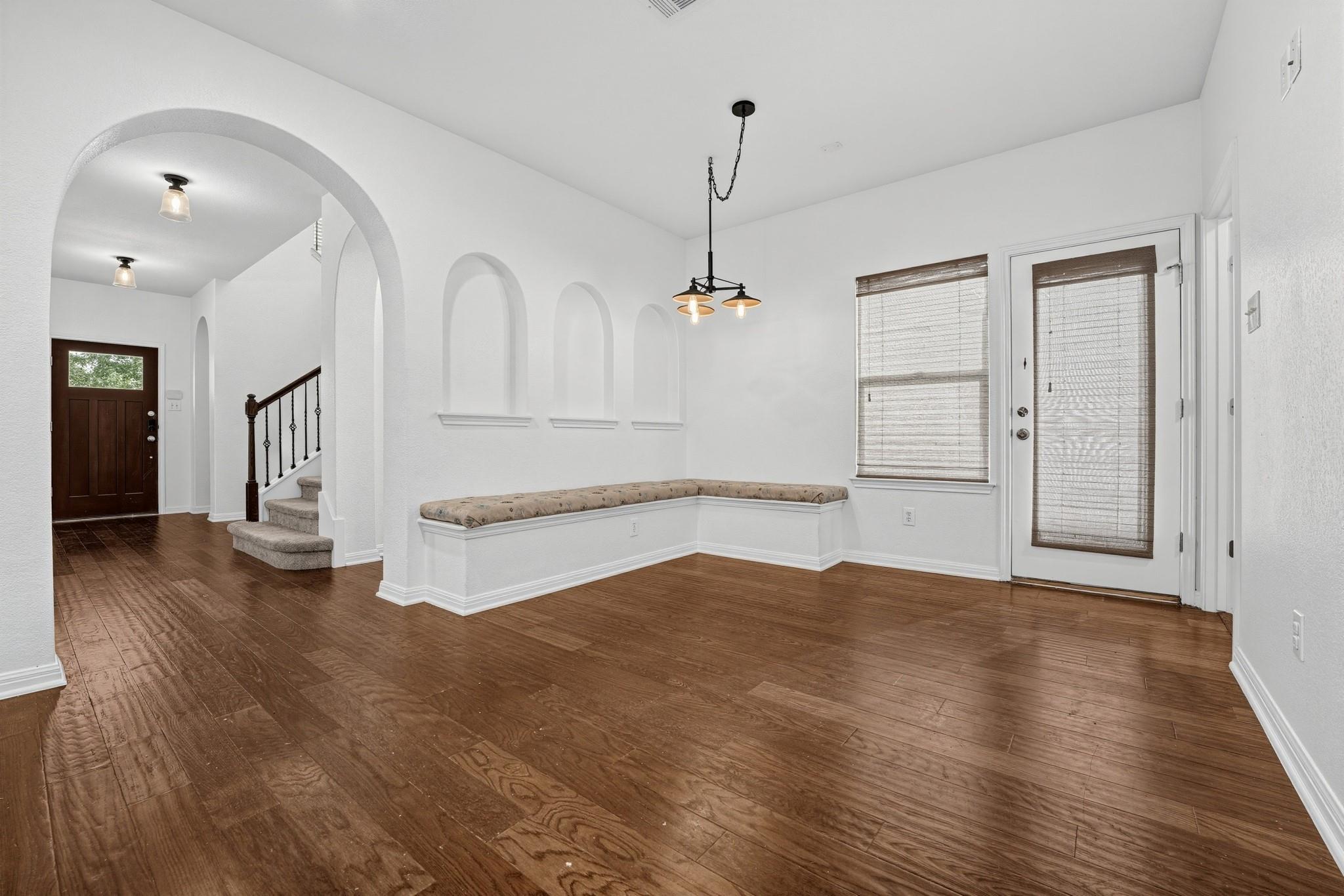 311 Sycamore St Property Photo 3