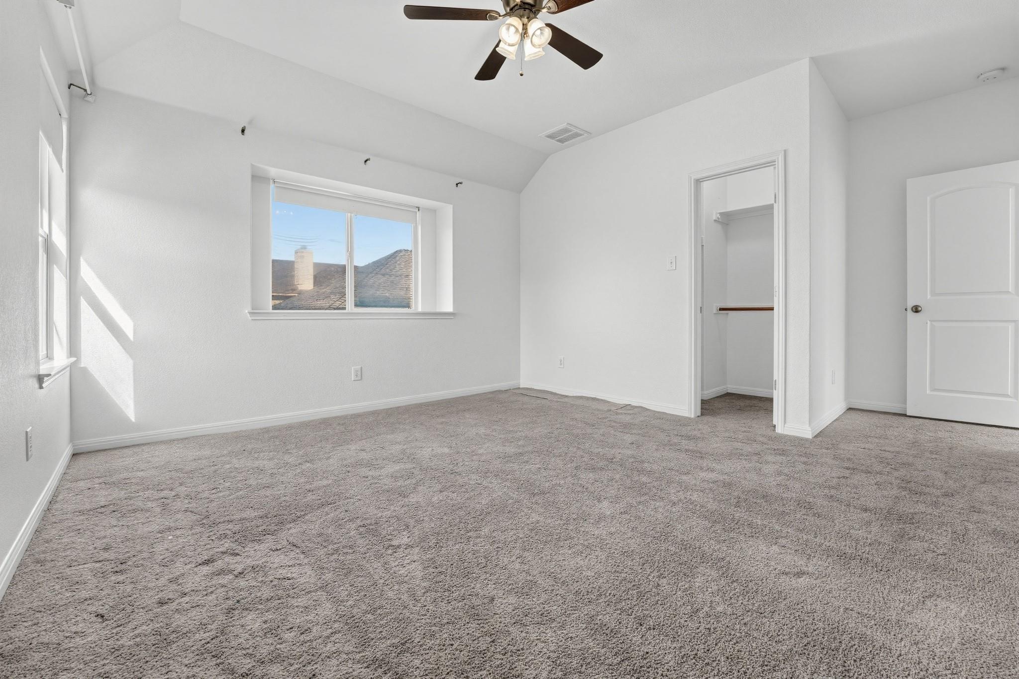 311 Sycamore St Property Photo 12