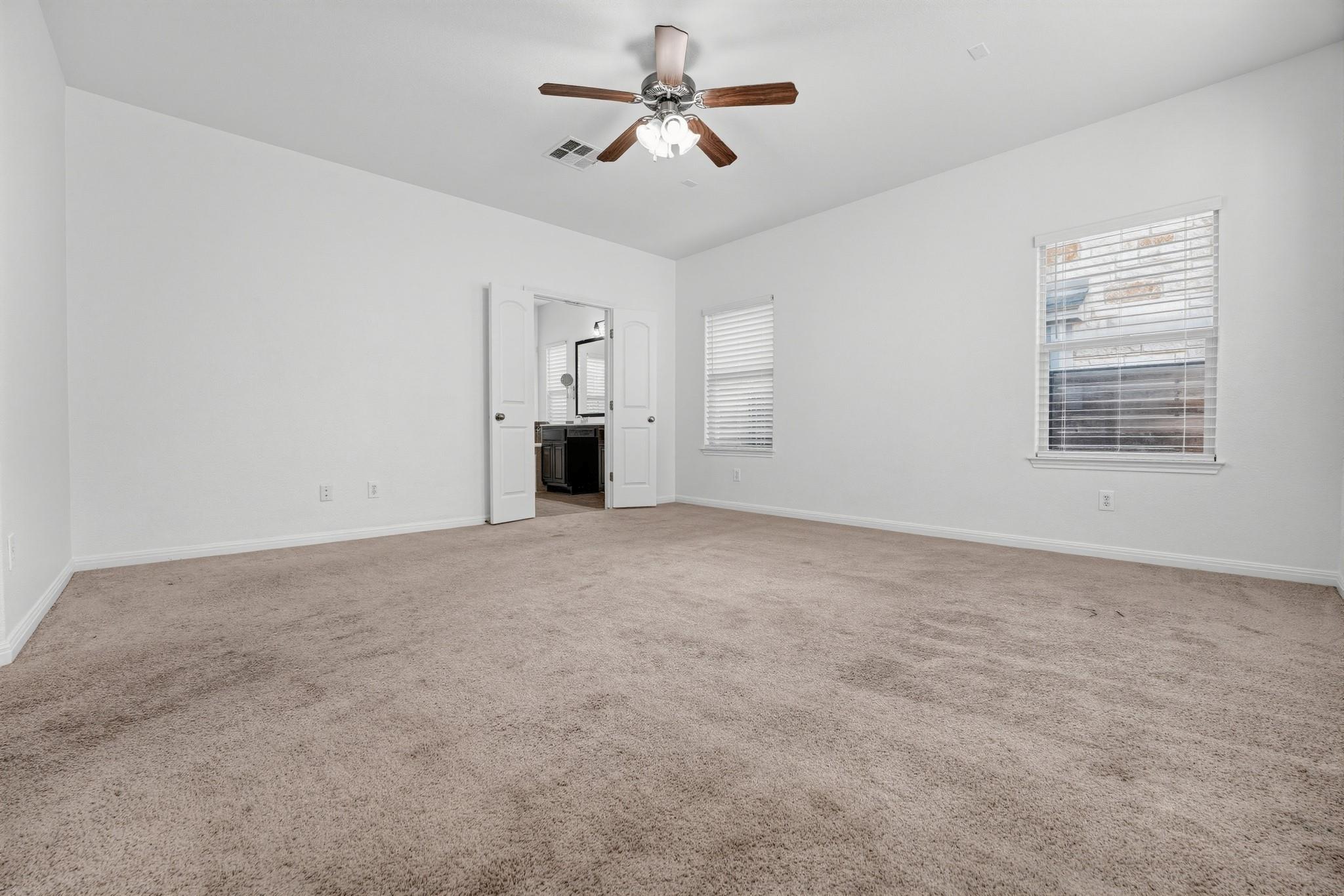 311 Sycamore St Property Photo 15