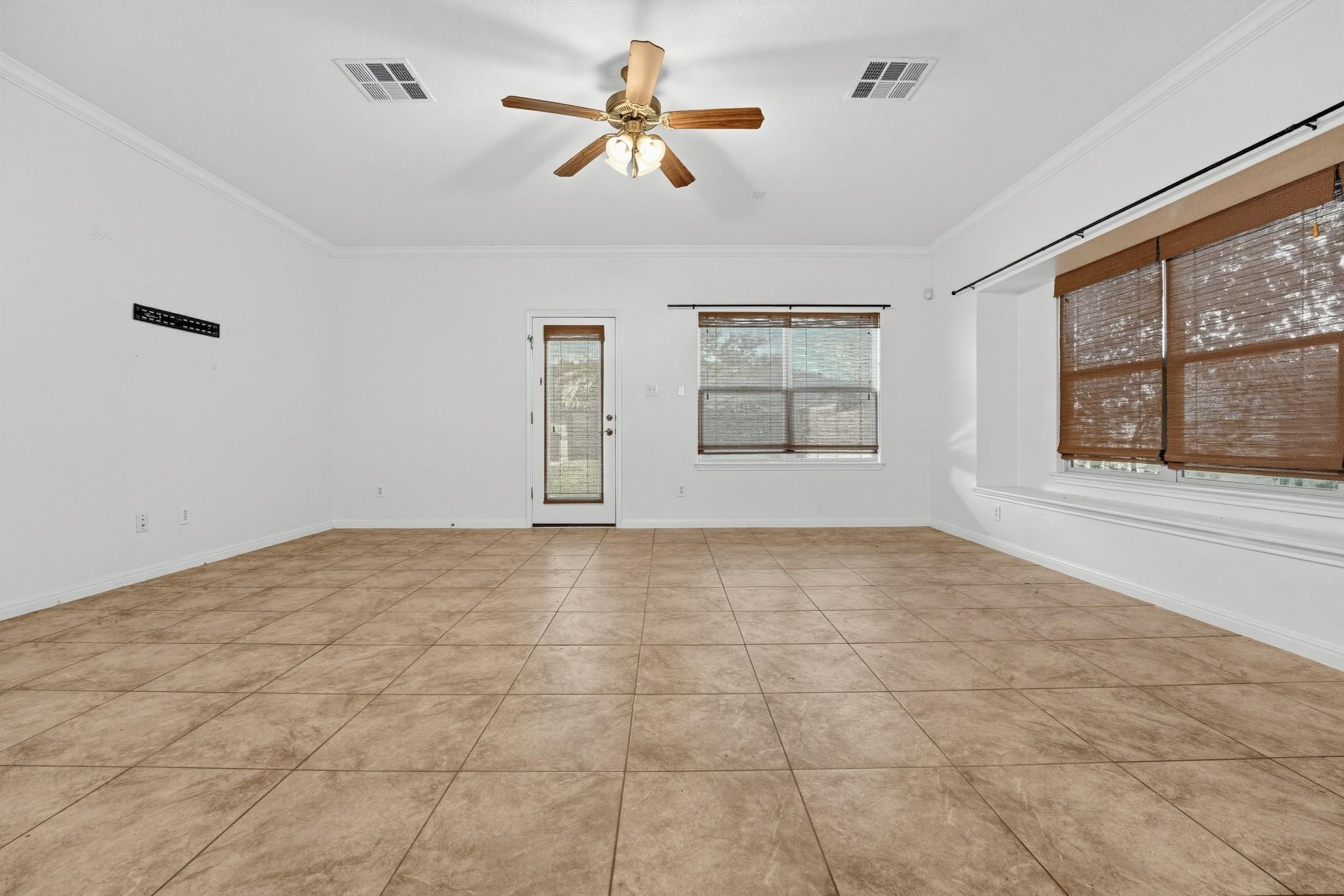 311 Sycamore St Property Photo 18