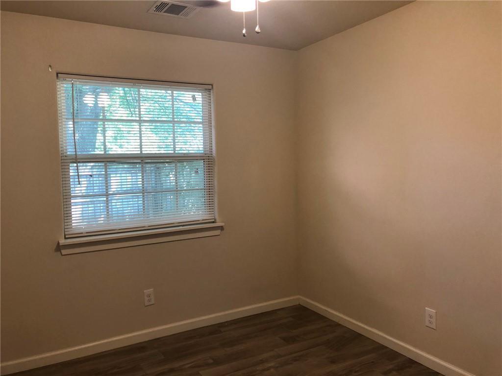 407 A & B Vista West Ct Property Photo 5