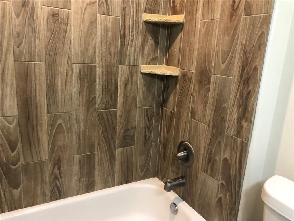 407 A & B Vista West Ct Property Photo 15
