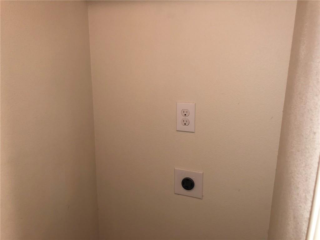 407 A & B Vista West Ct Property Photo 20