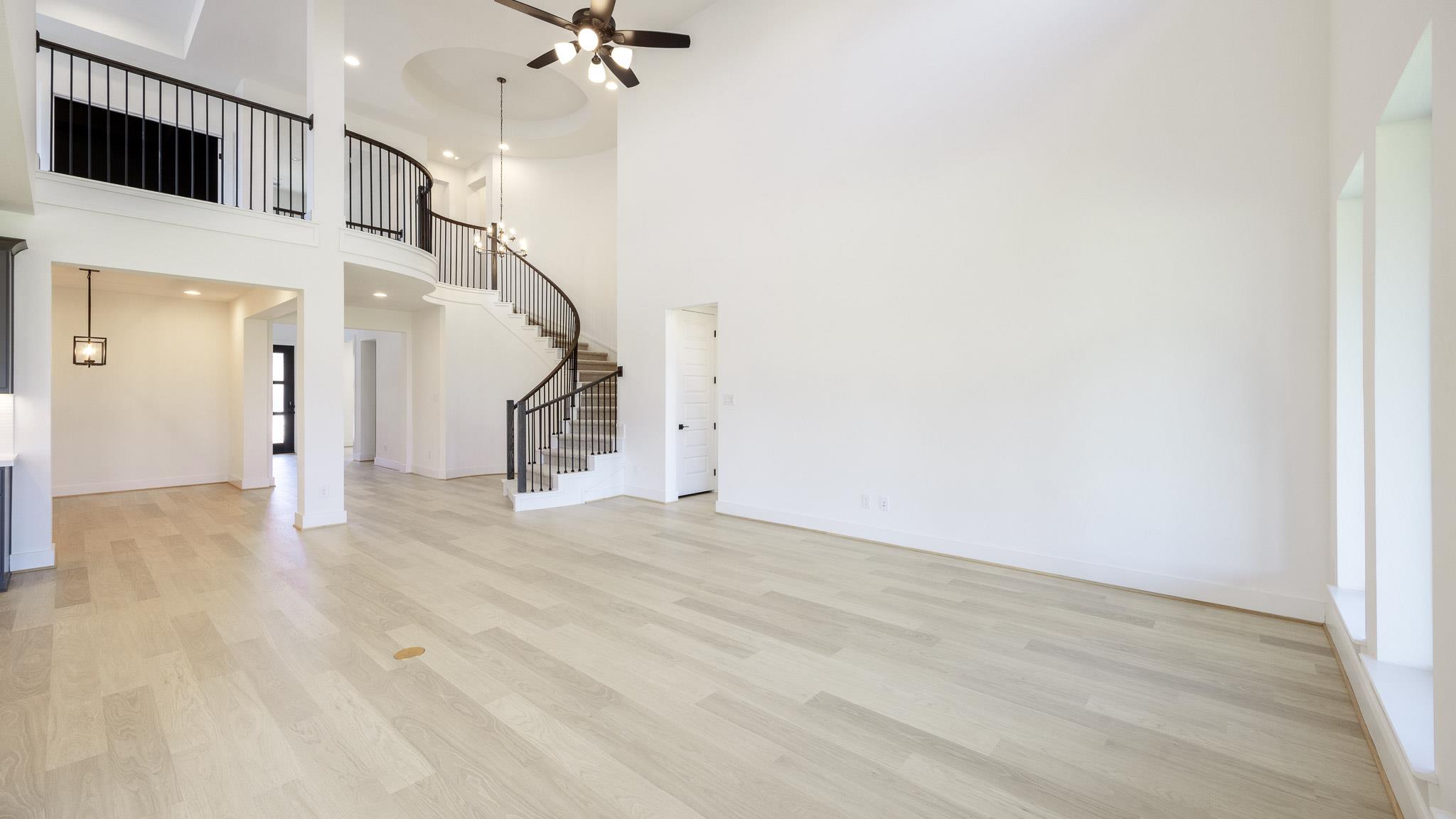 240 Maton Way Property Photo 5