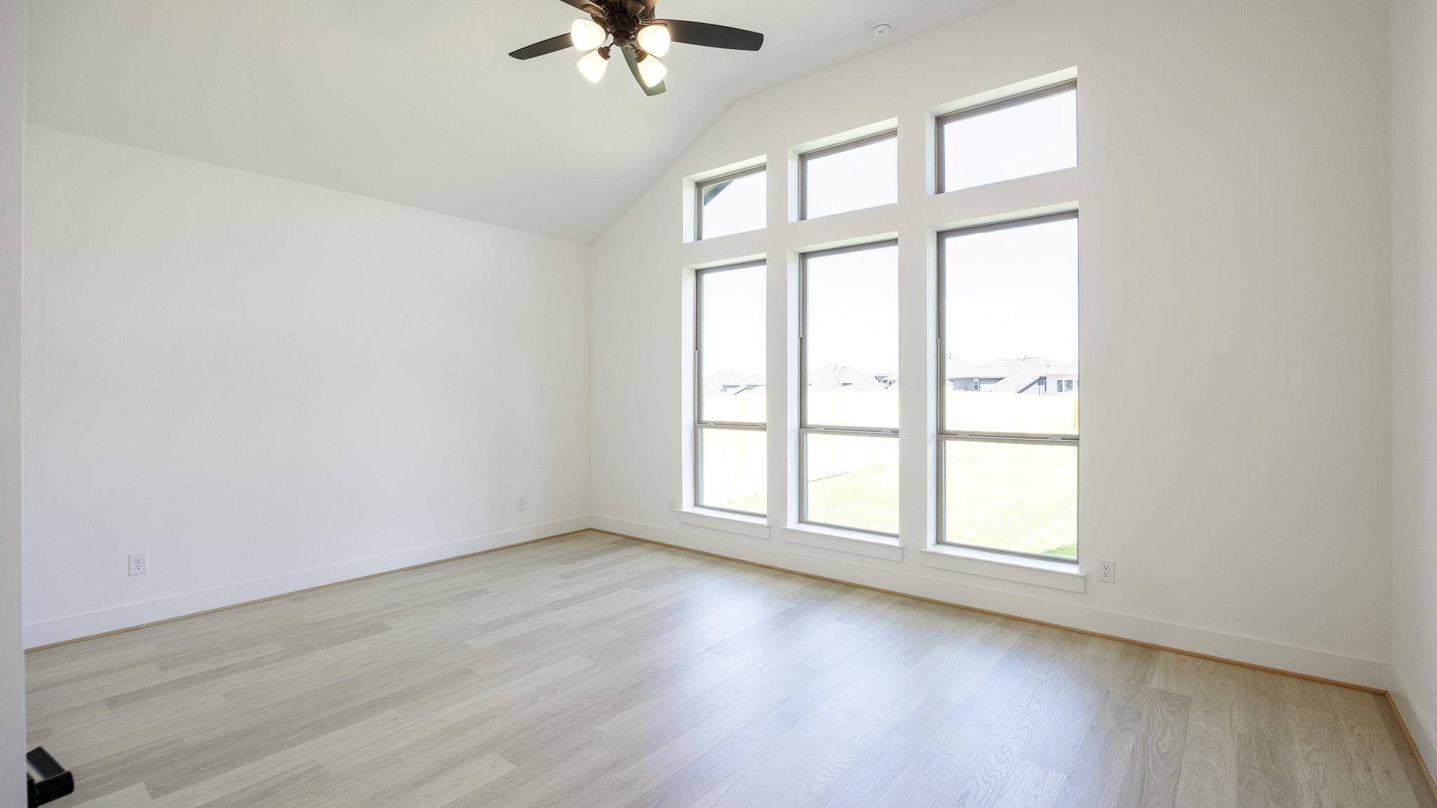 240 Maton Way Property Photo 6
