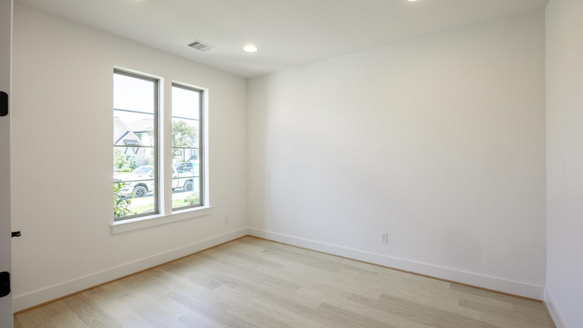 240 Maton Way Property Photo 9
