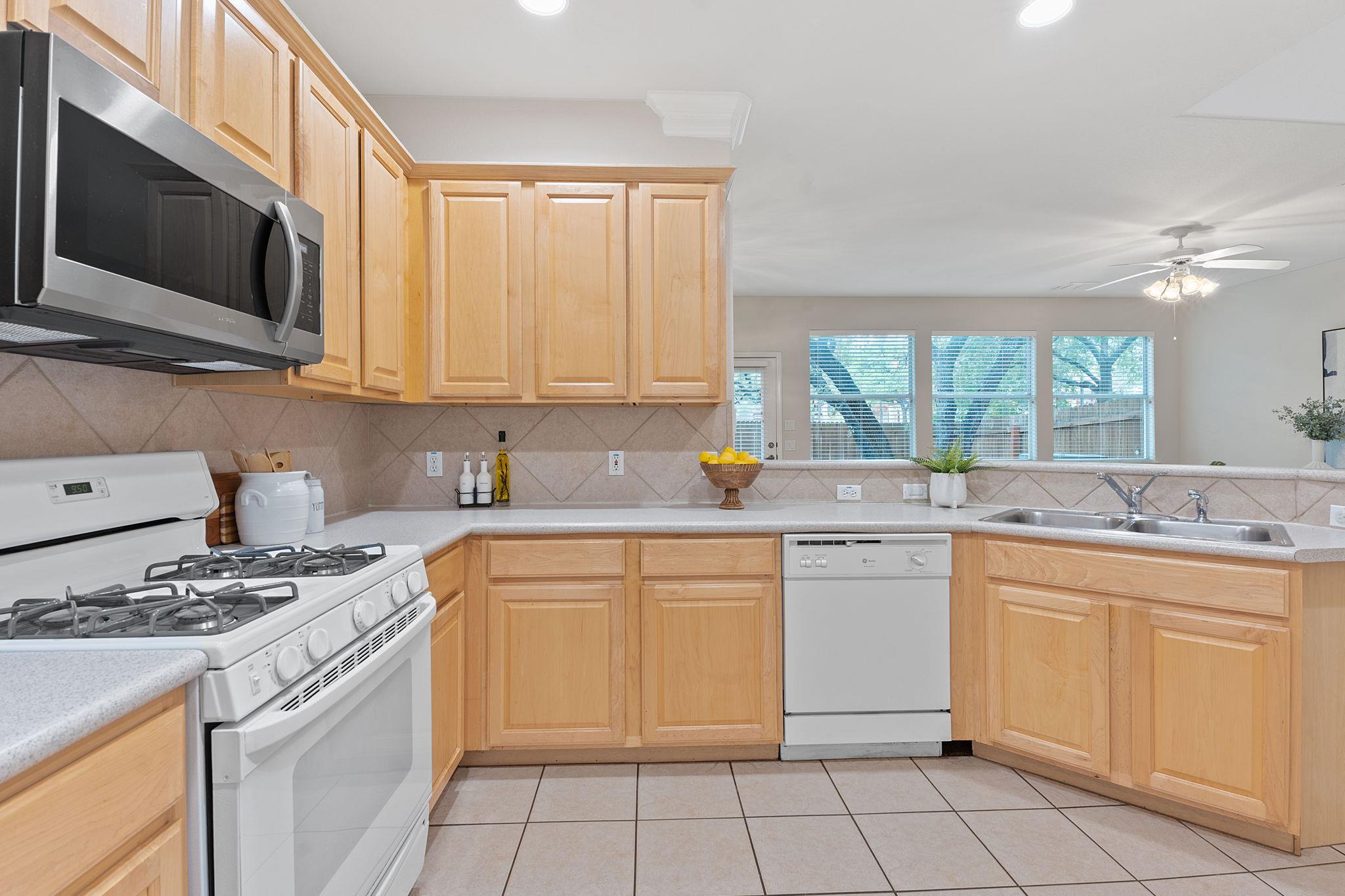 4508 Duval Rd 1-102 Property Photo 3