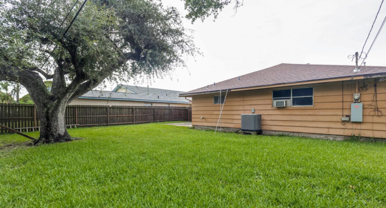 3221 Pine St Property Photo 19