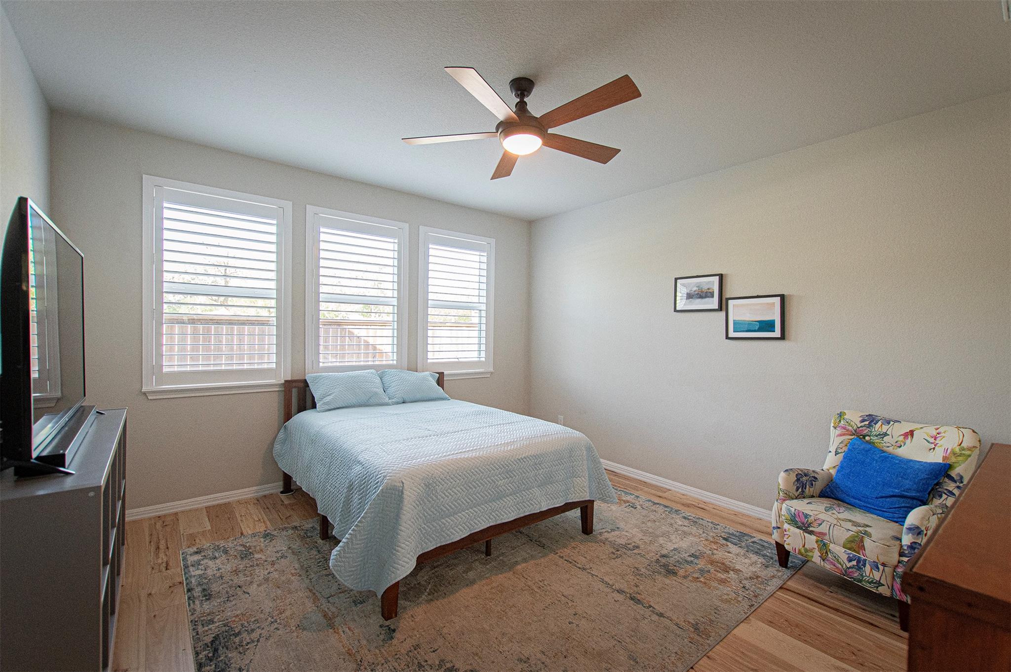 205 Michaelis Dr Property Photo 8