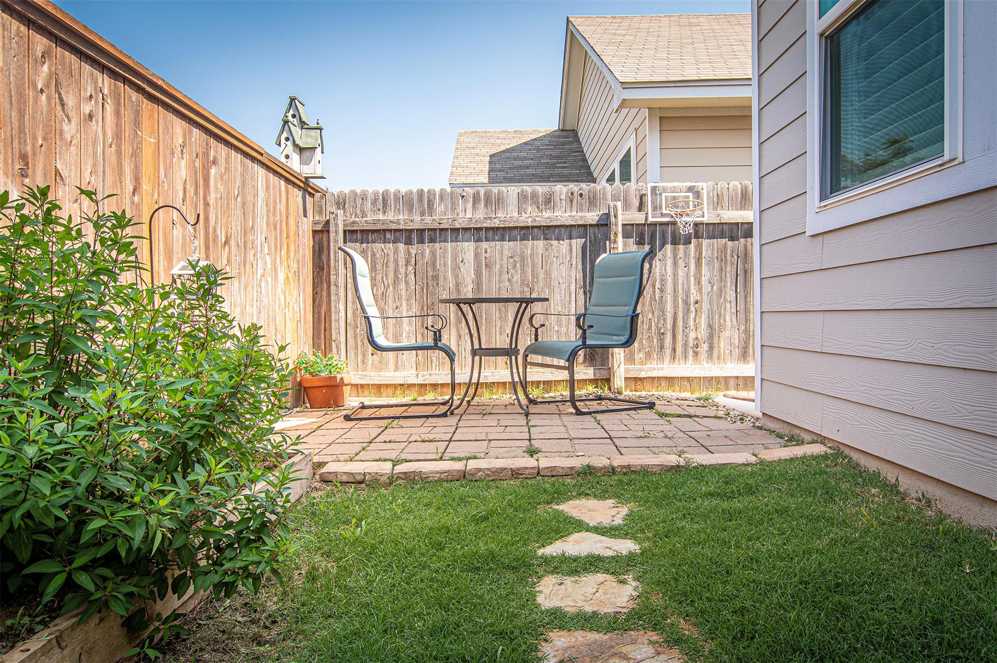 205 Michaelis Dr Property Photo 15