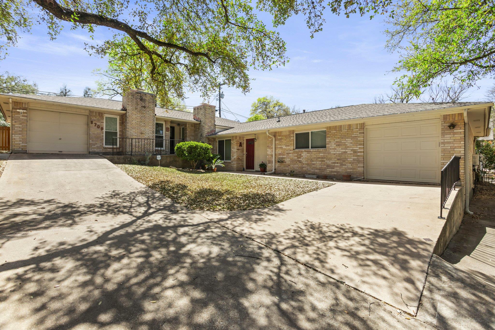 8709 Westover Club Dr A Property Photo 3