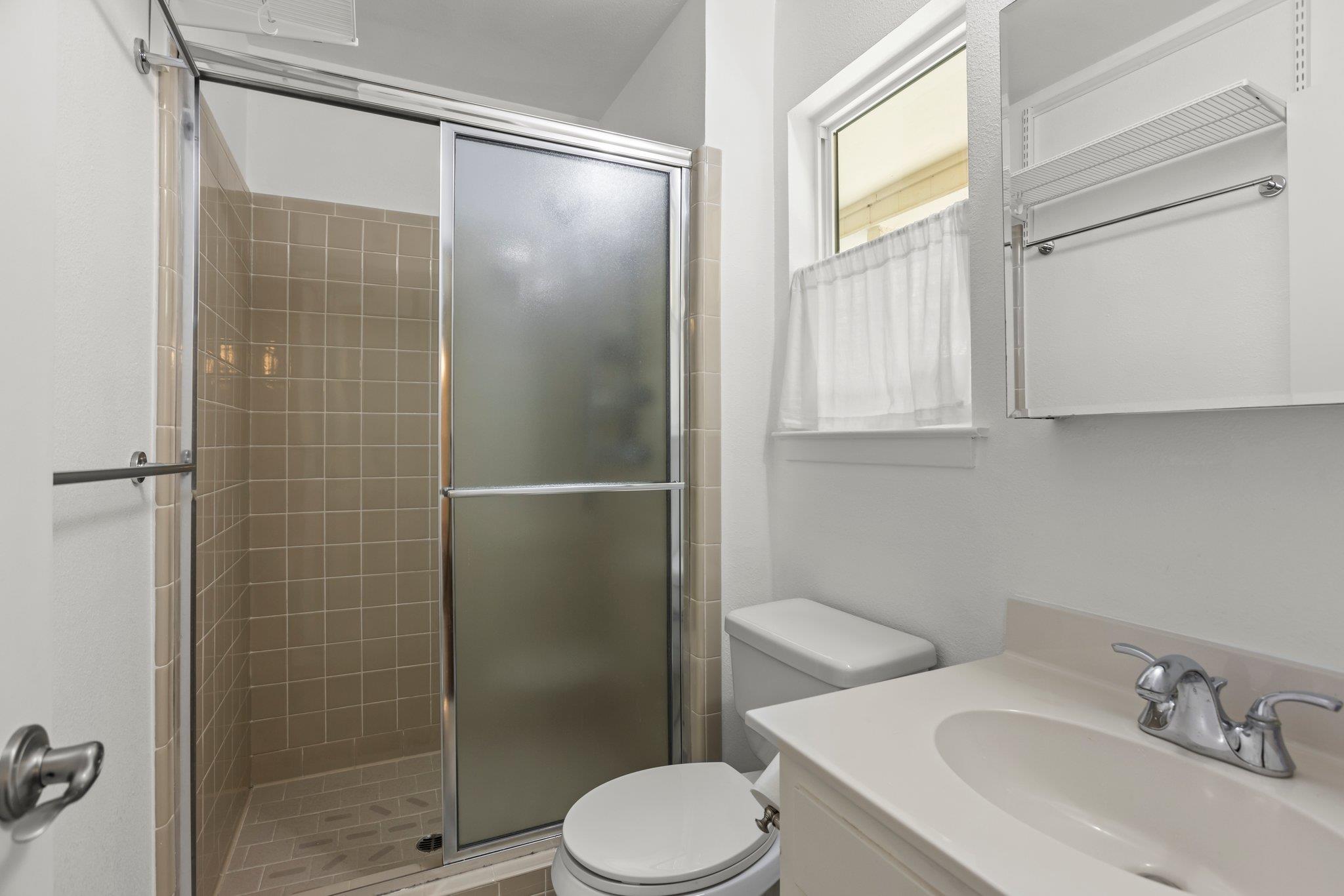 8709 Westover Club Dr A Property Photo 16