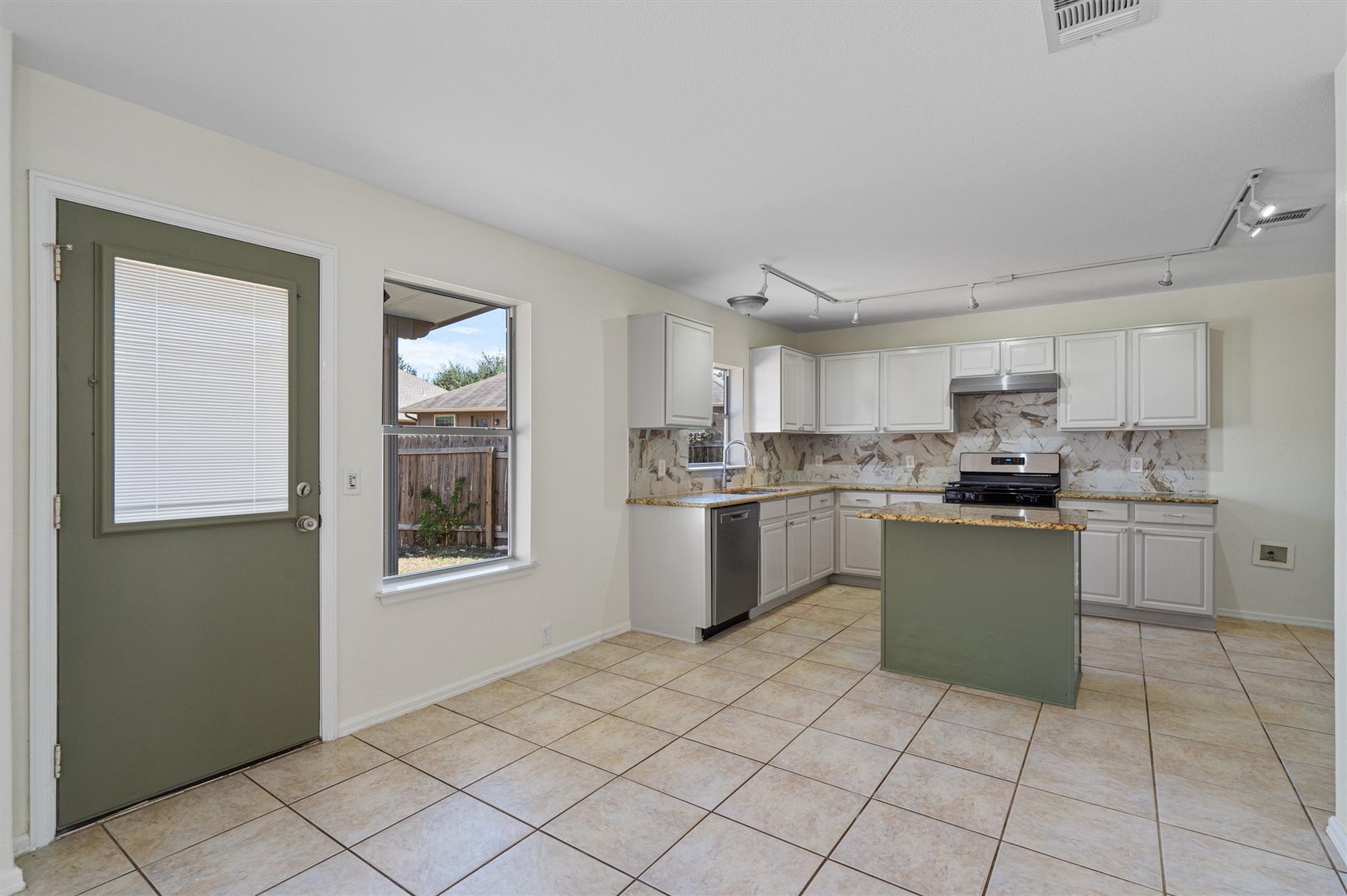 149 Bumelia Cv Property Photo 8