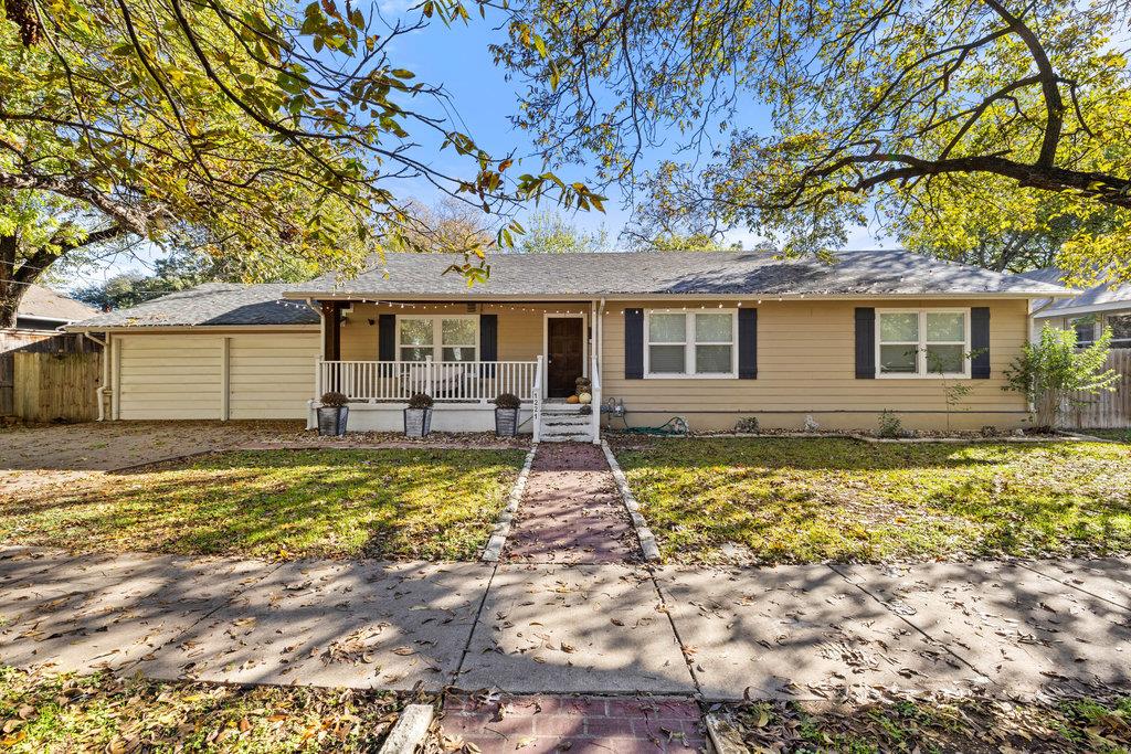 1221 S Austin Ave Property Photo 1