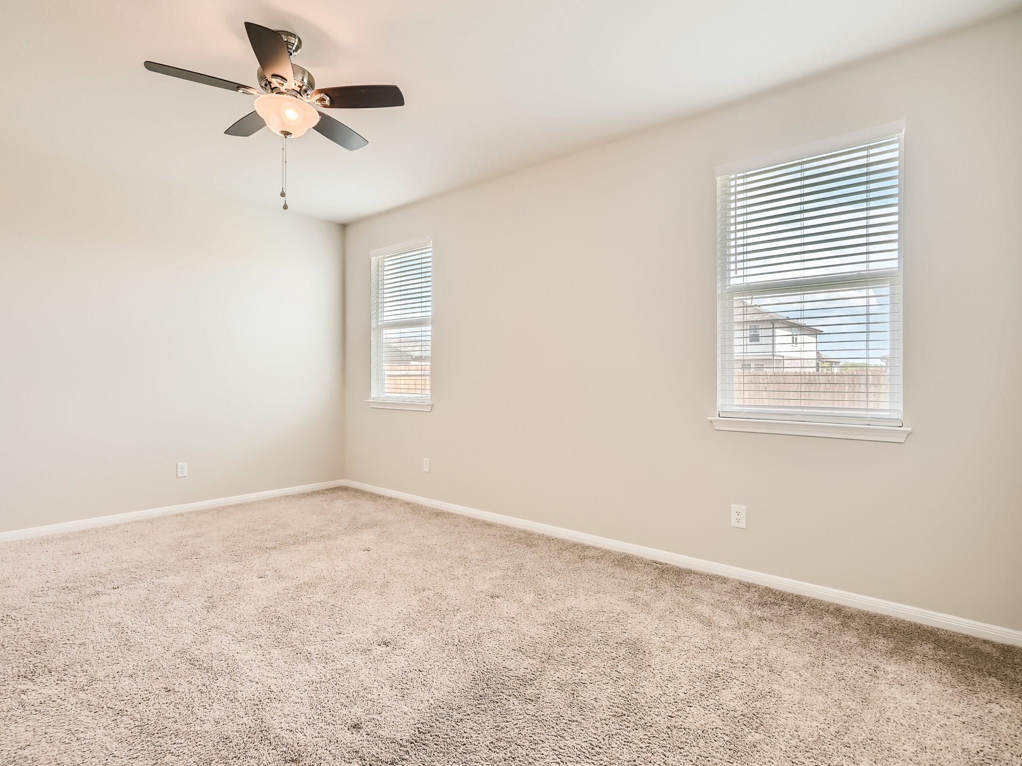 649 Golden Grove Pkwy Property Photo 5