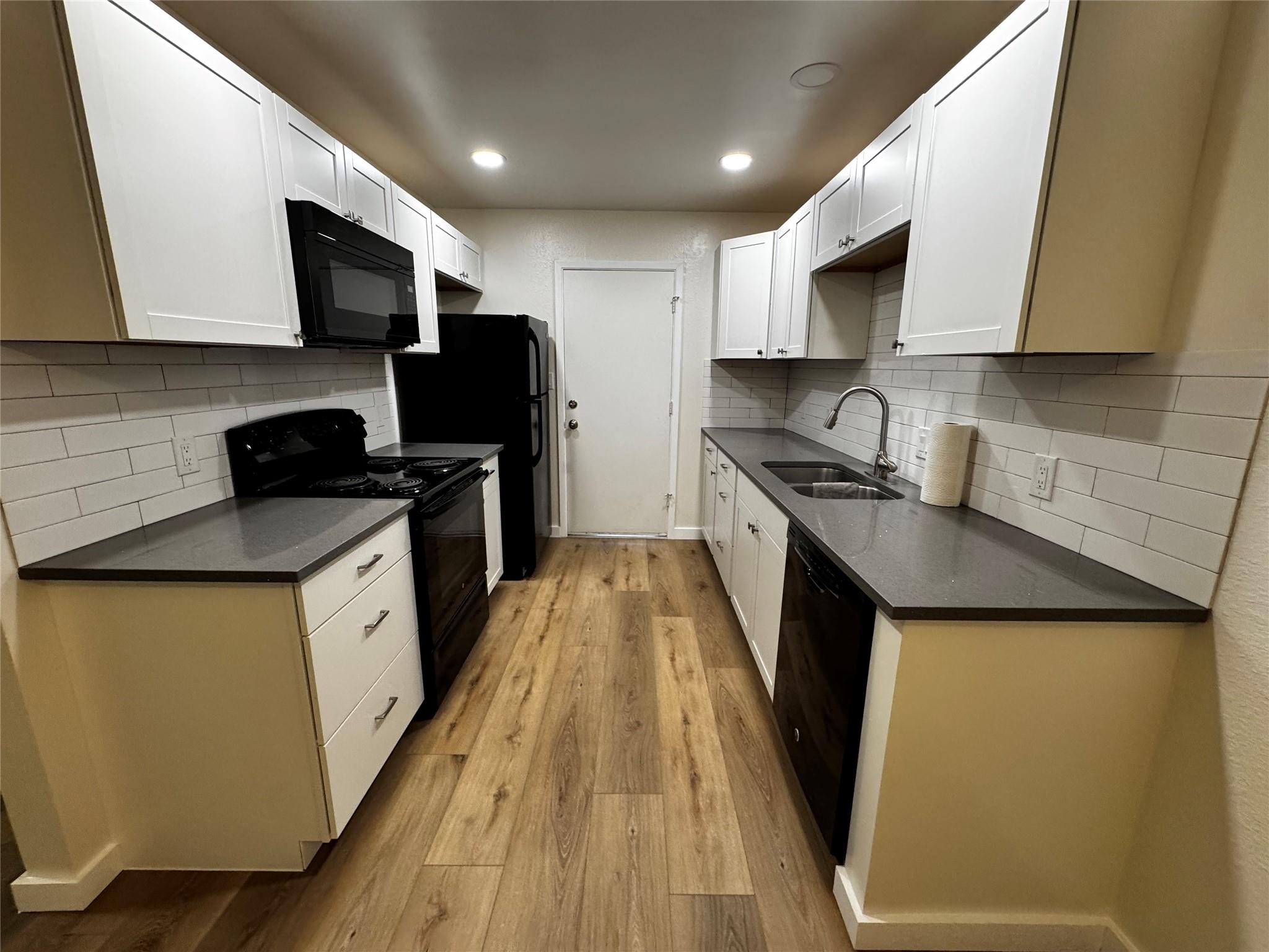 1311 Barbara Dr #b Property Photo 1