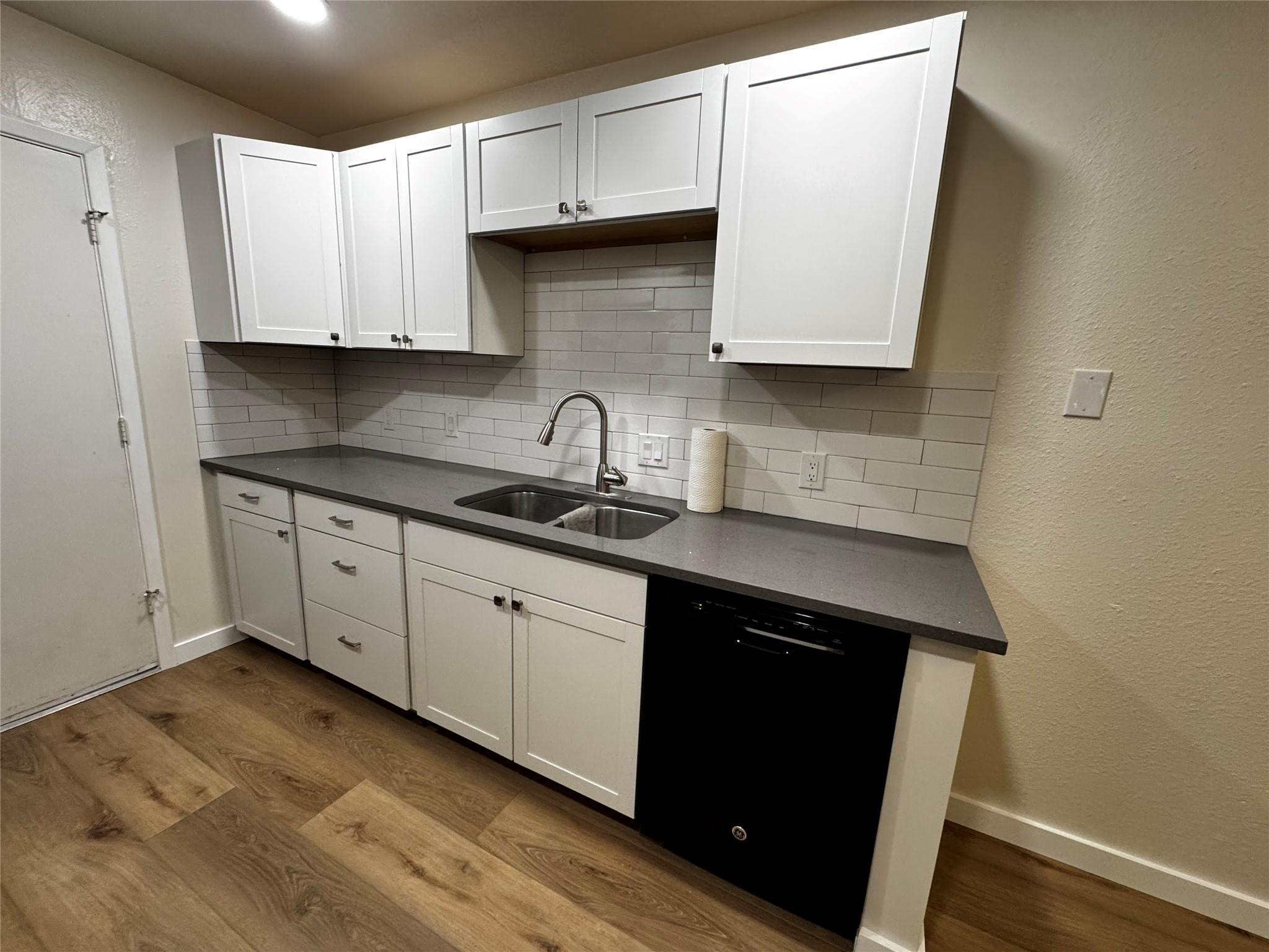 1311 Barbara Dr #b Property Photo 3