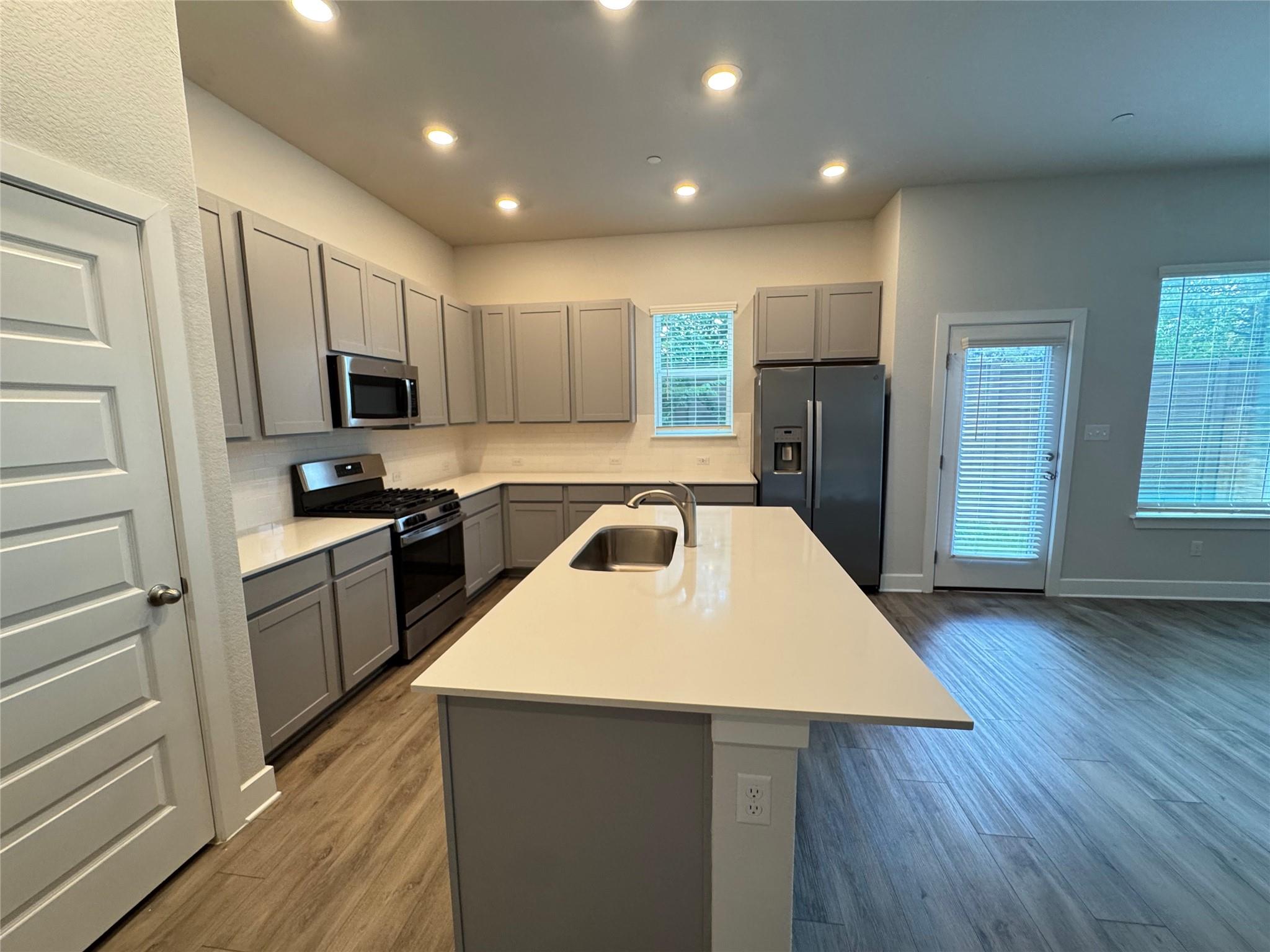 3000 Chisholm Trail Rd #20 Property Photo 4