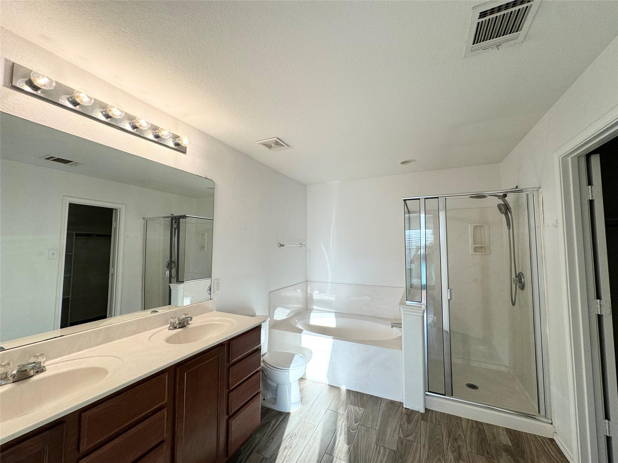 1152 Hyde Park Dr Property Photo 13