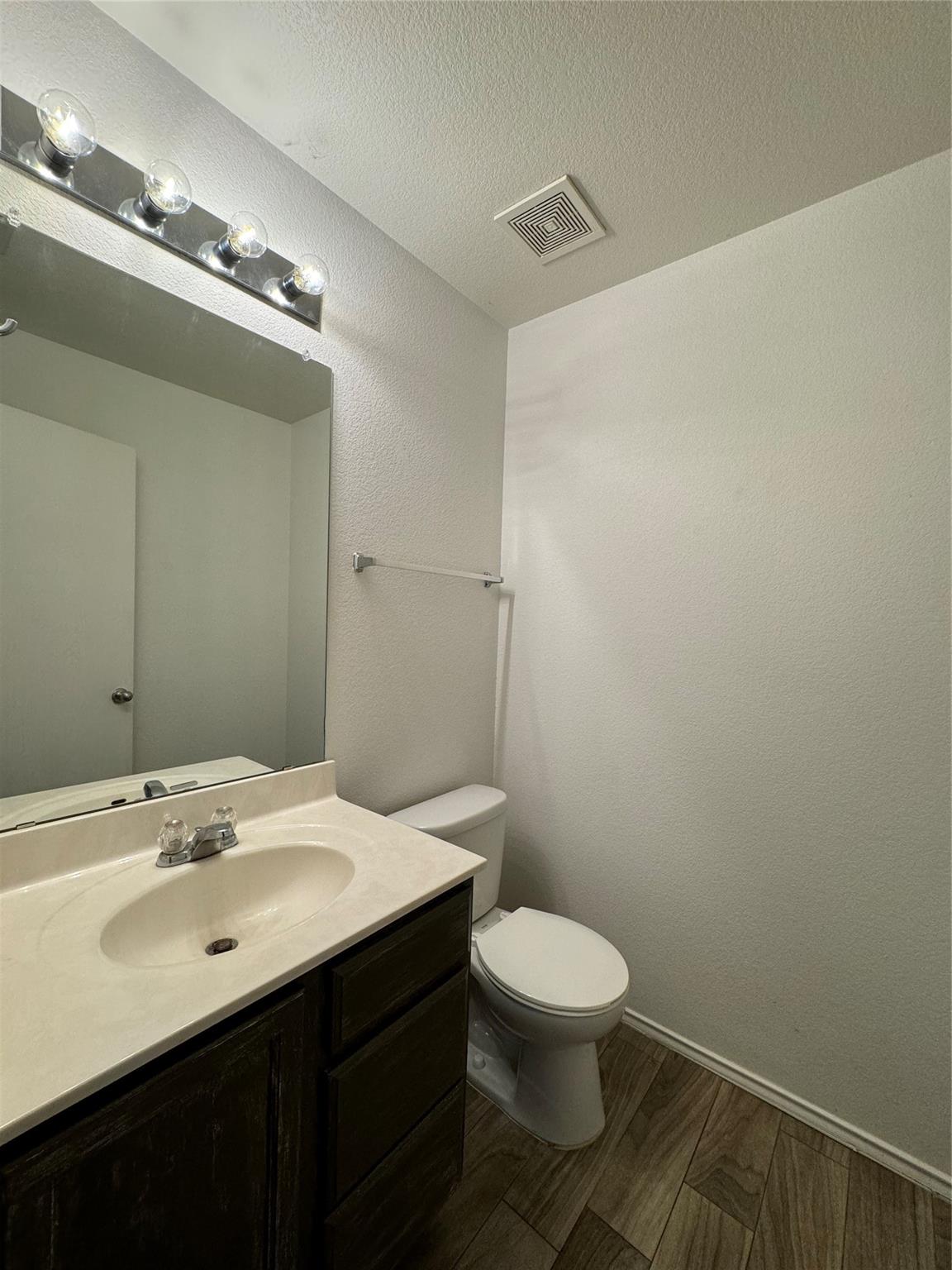 1152 Hyde Park Dr Property Photo 16