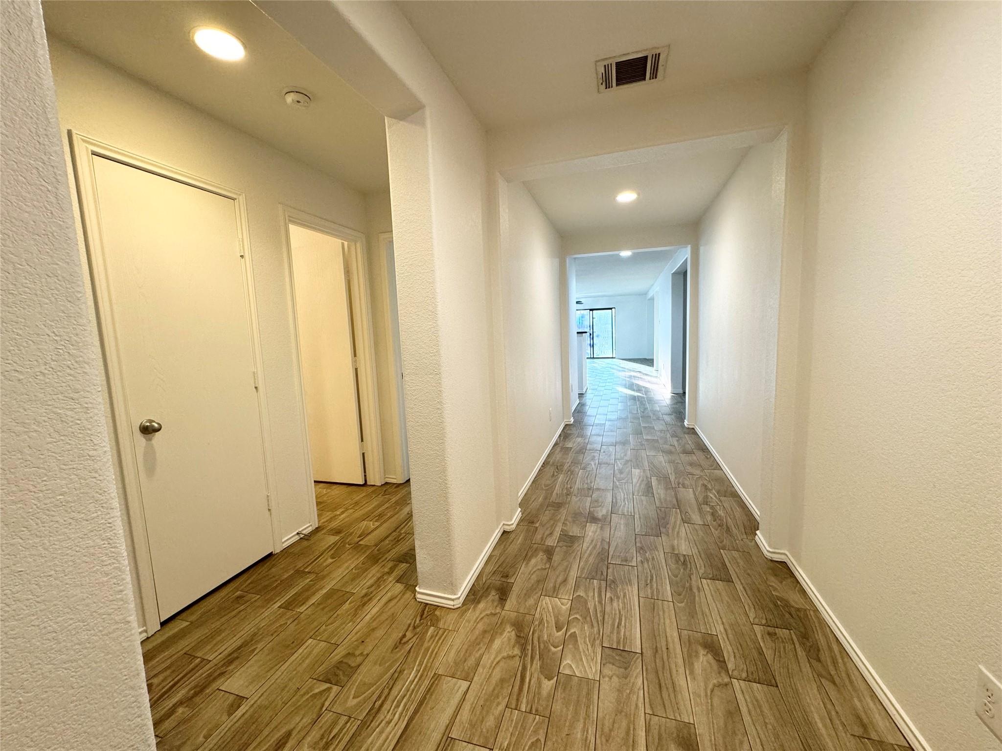 1152 Hyde Park Dr Property Photo 19
