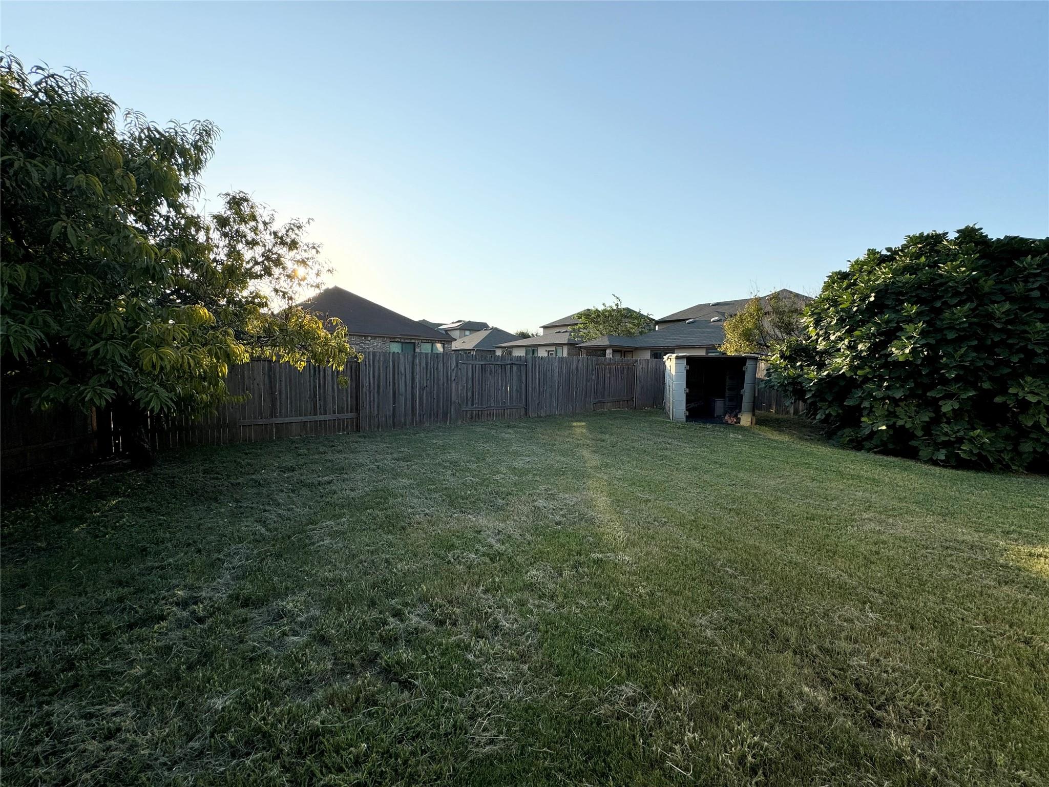 1152 Hyde Park Dr Property Photo 22