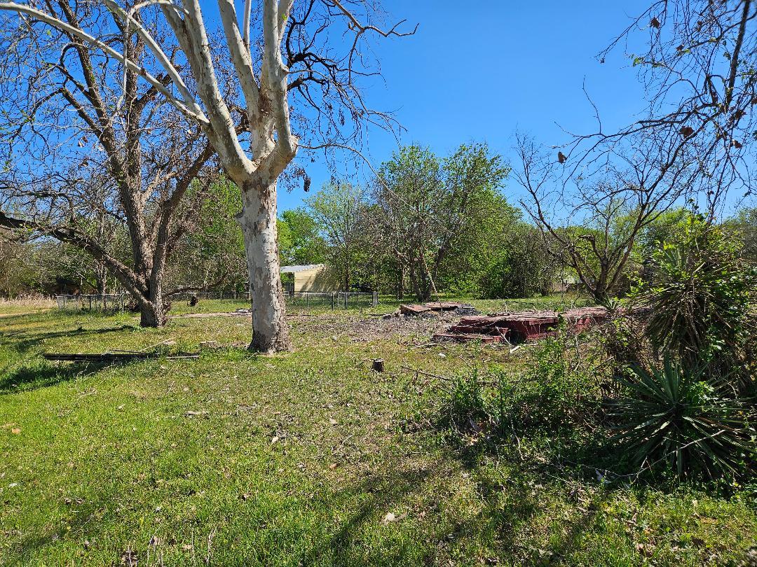 201 Harris St Property Photo 2