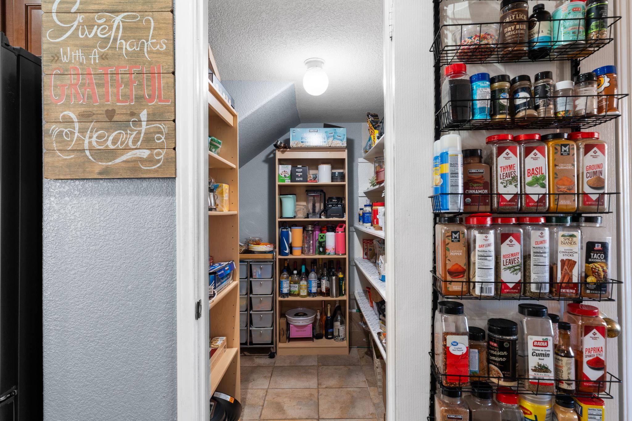 1300 Walnut Cv Property Photo 17