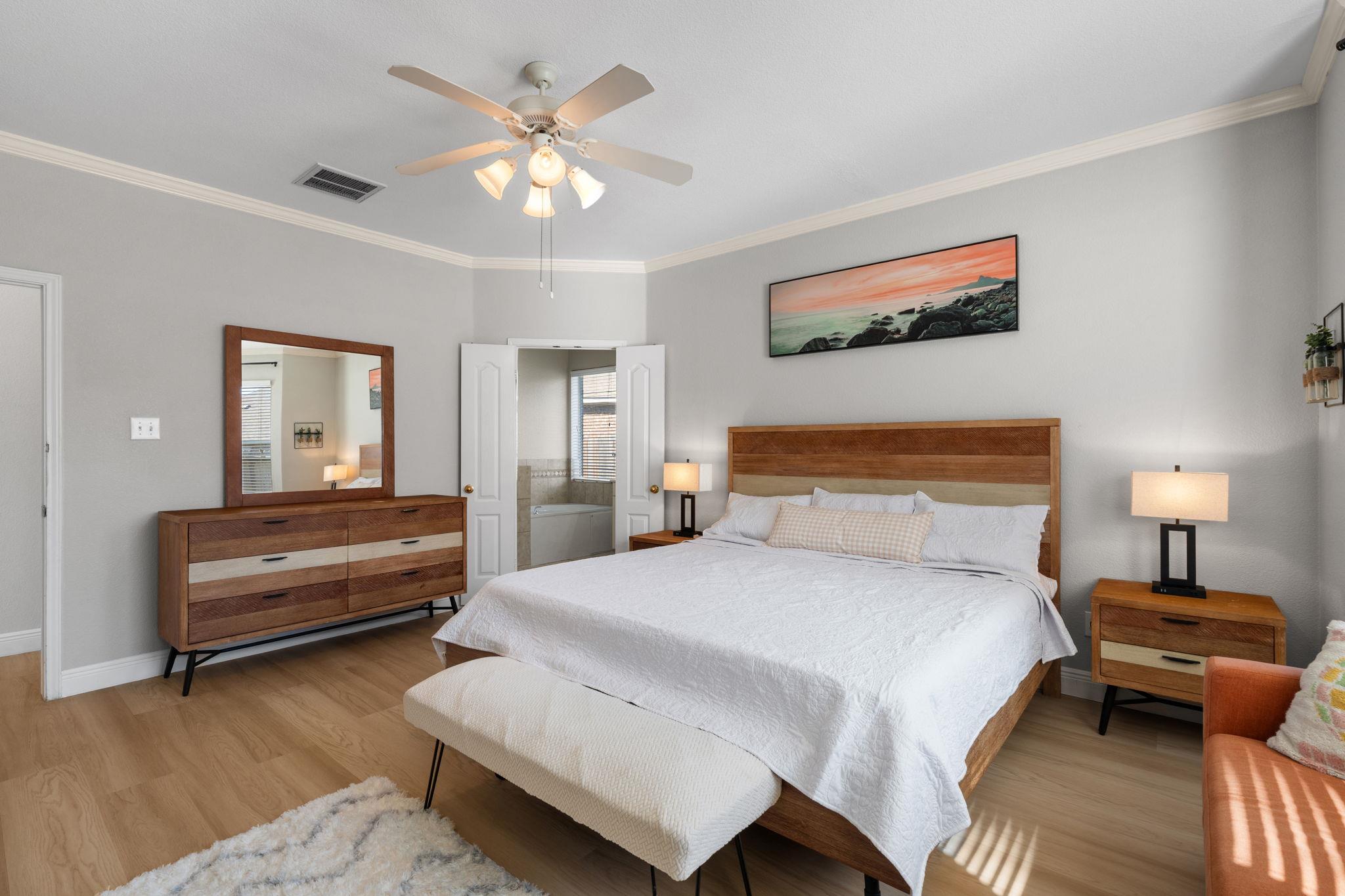 1300 Walnut Cv Property Photo 18