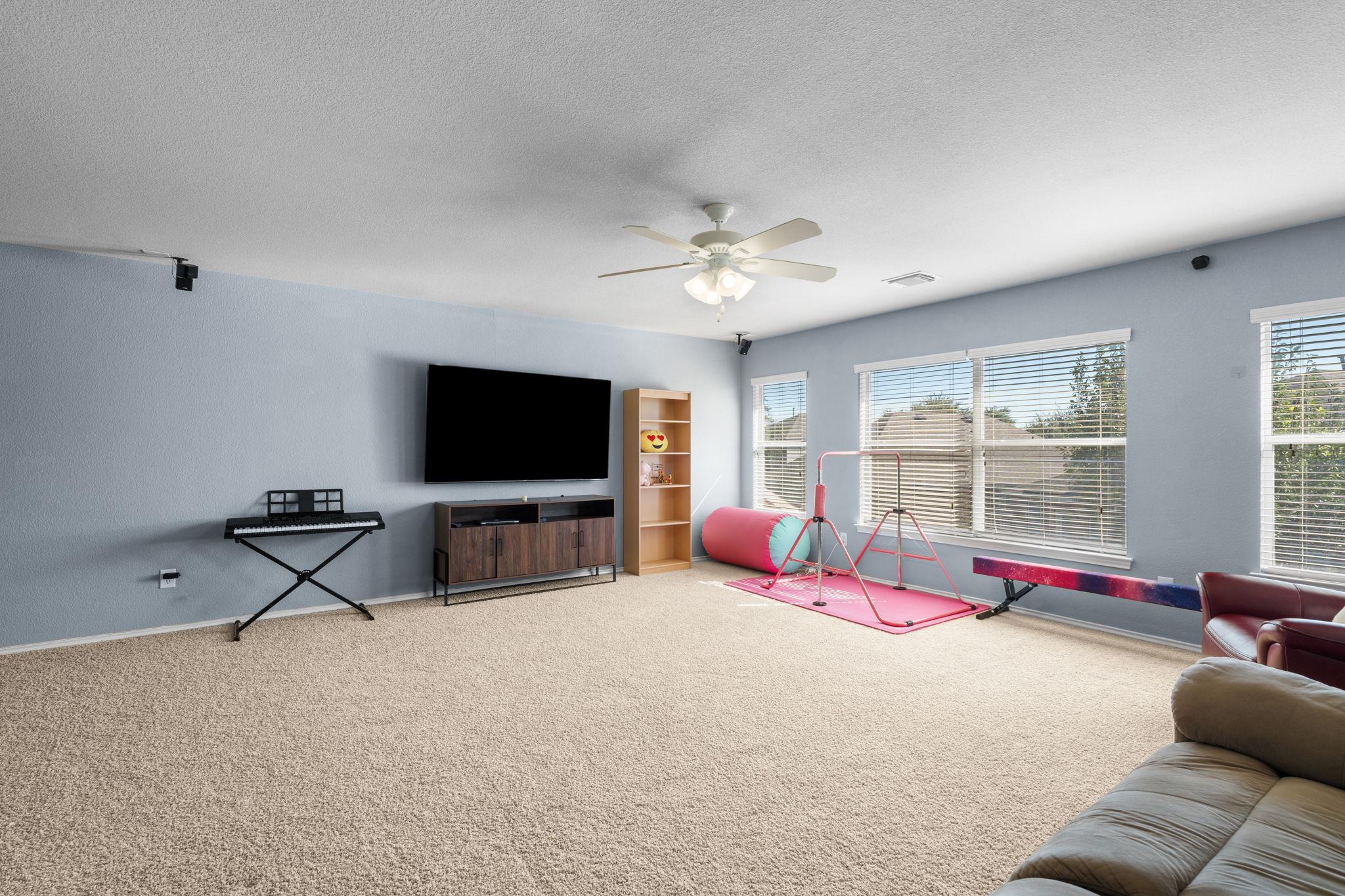 1300 Walnut Cv Property Photo 23