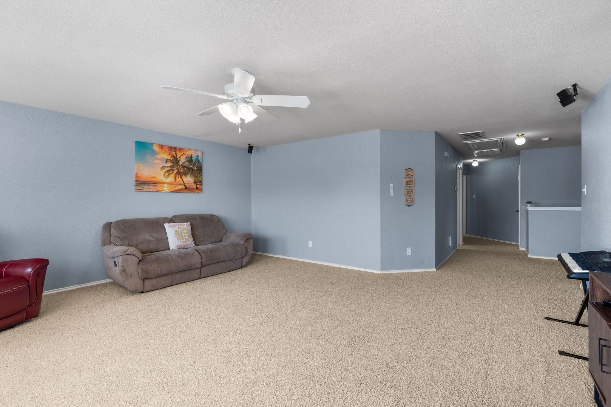 1300 Walnut Cv Property Photo 24