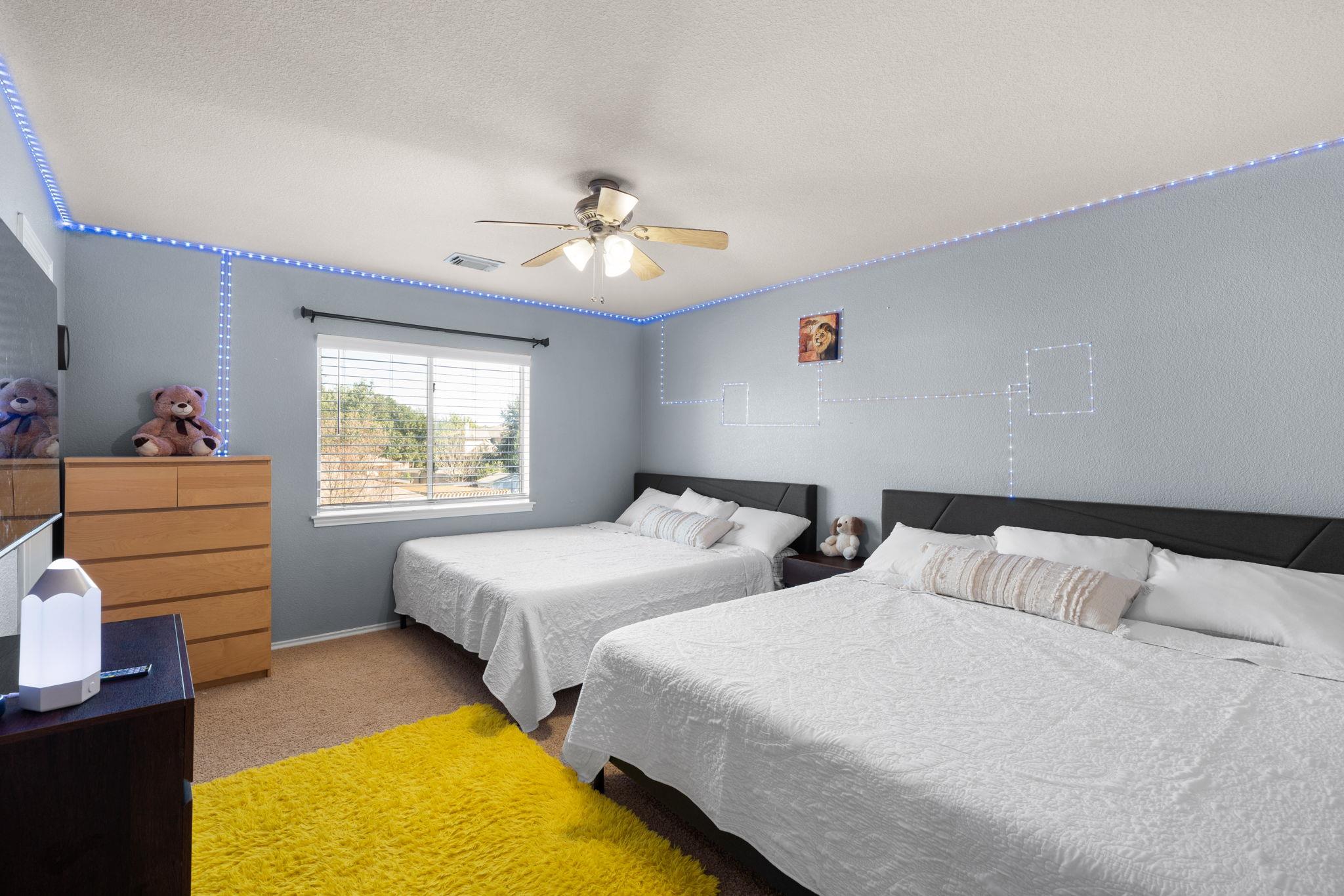 1300 Walnut Cv Property Photo 28