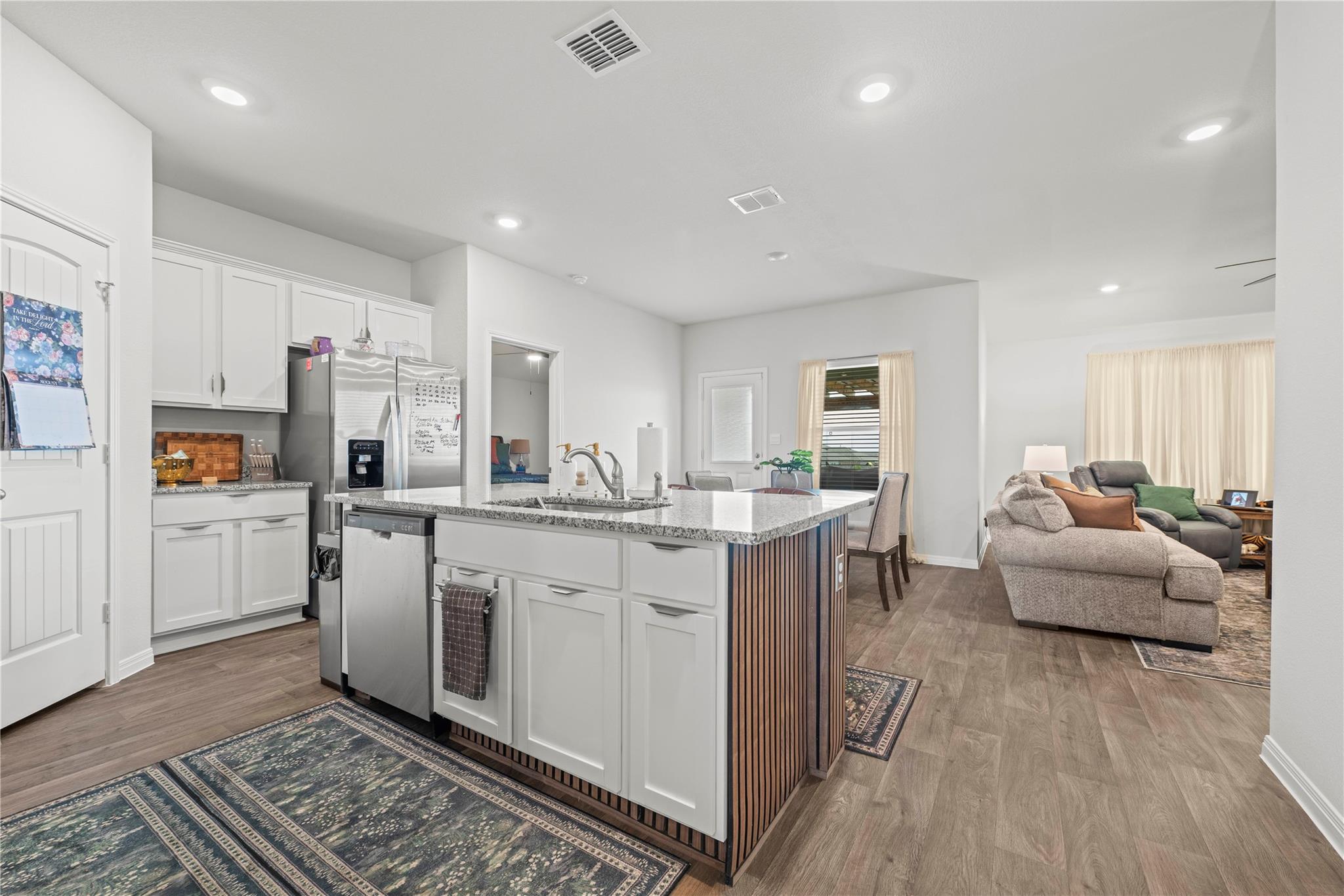14005 Carper Dr Property Photo 10