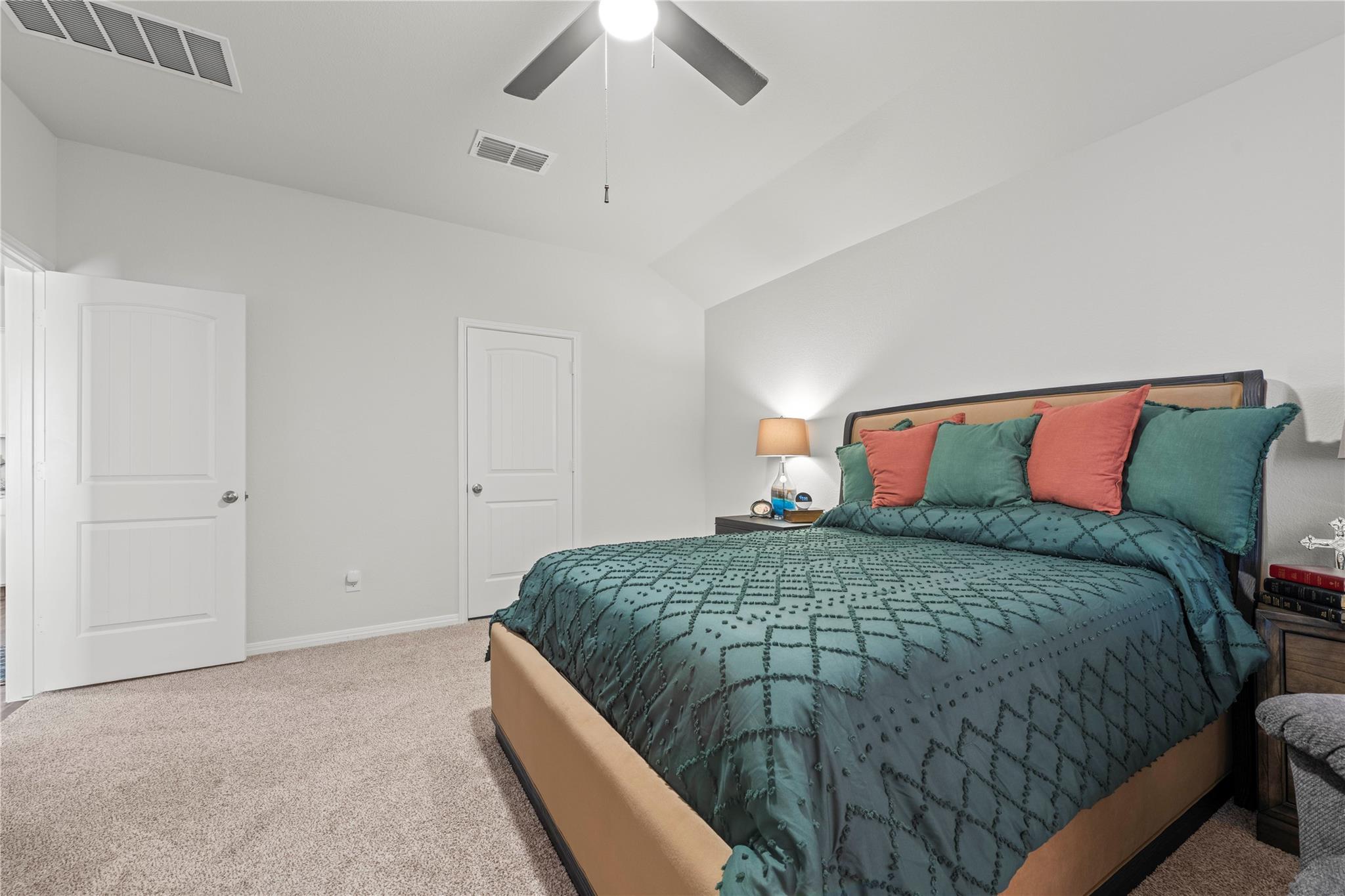 14005 Carper Dr Property Photo 16