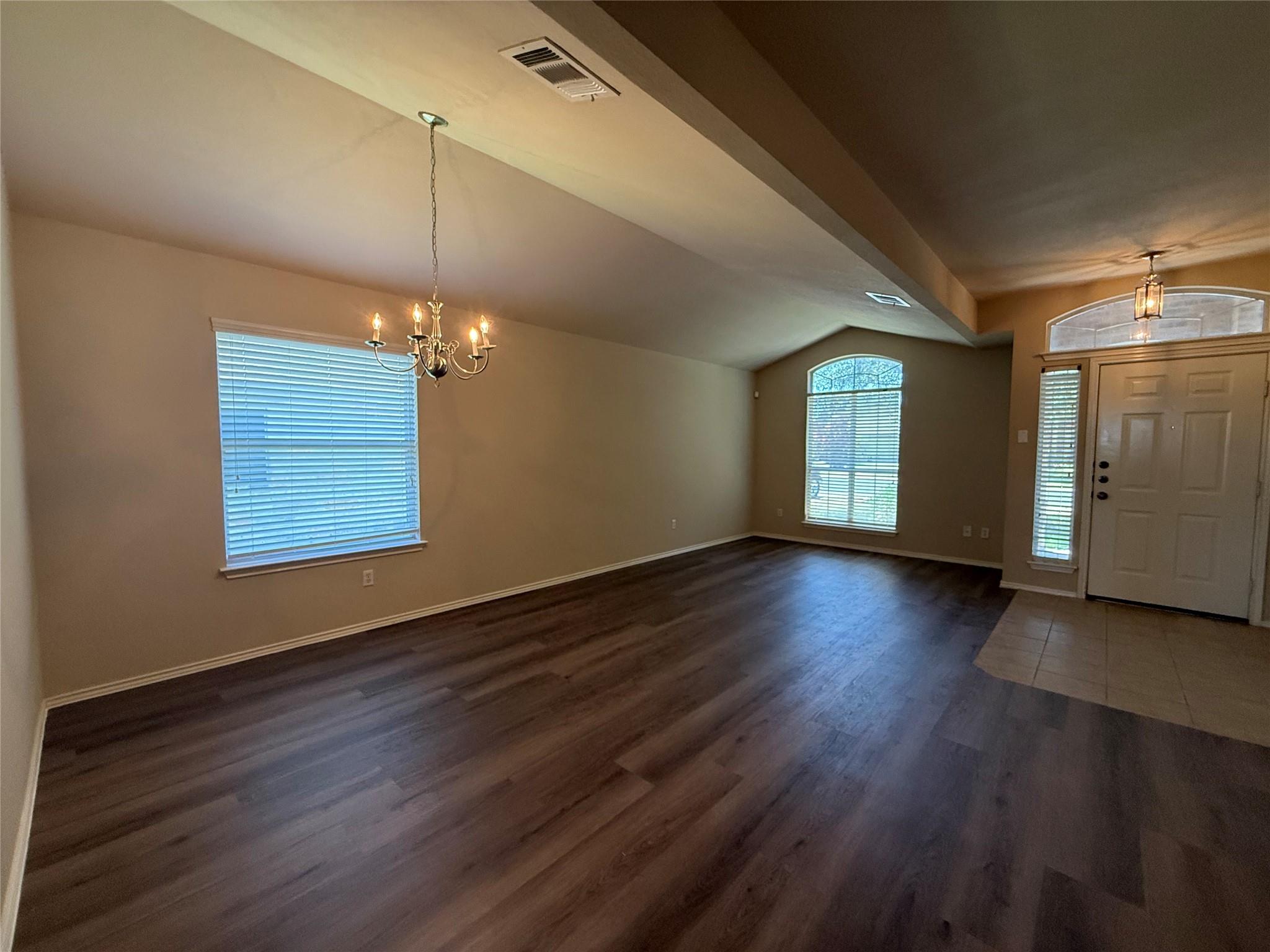 2520 Butler Way Property Photo 4