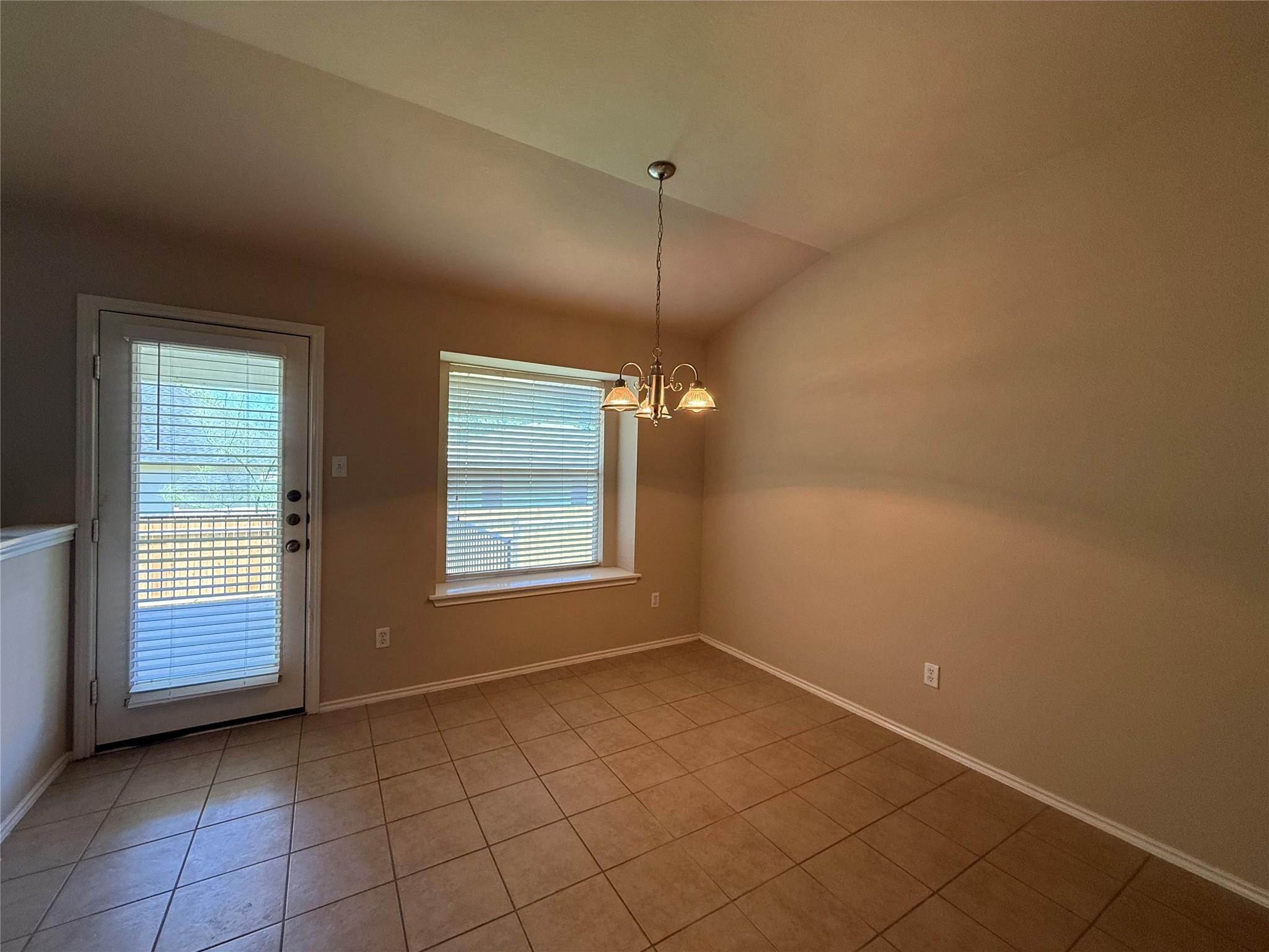 2520 Butler Way Property Photo 6