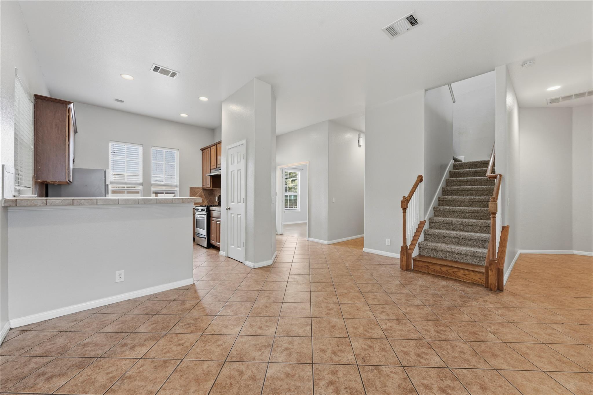 5102 Caswell Ave #a Property Photo 11