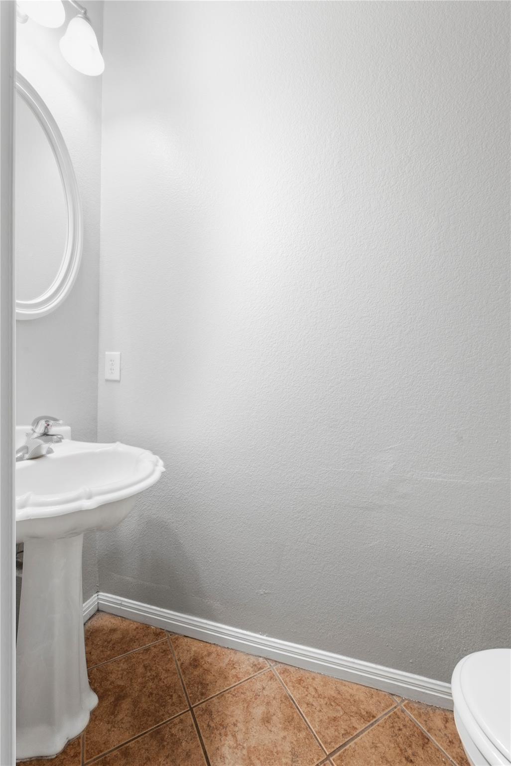 5102 Caswell Ave #a Property Photo 13