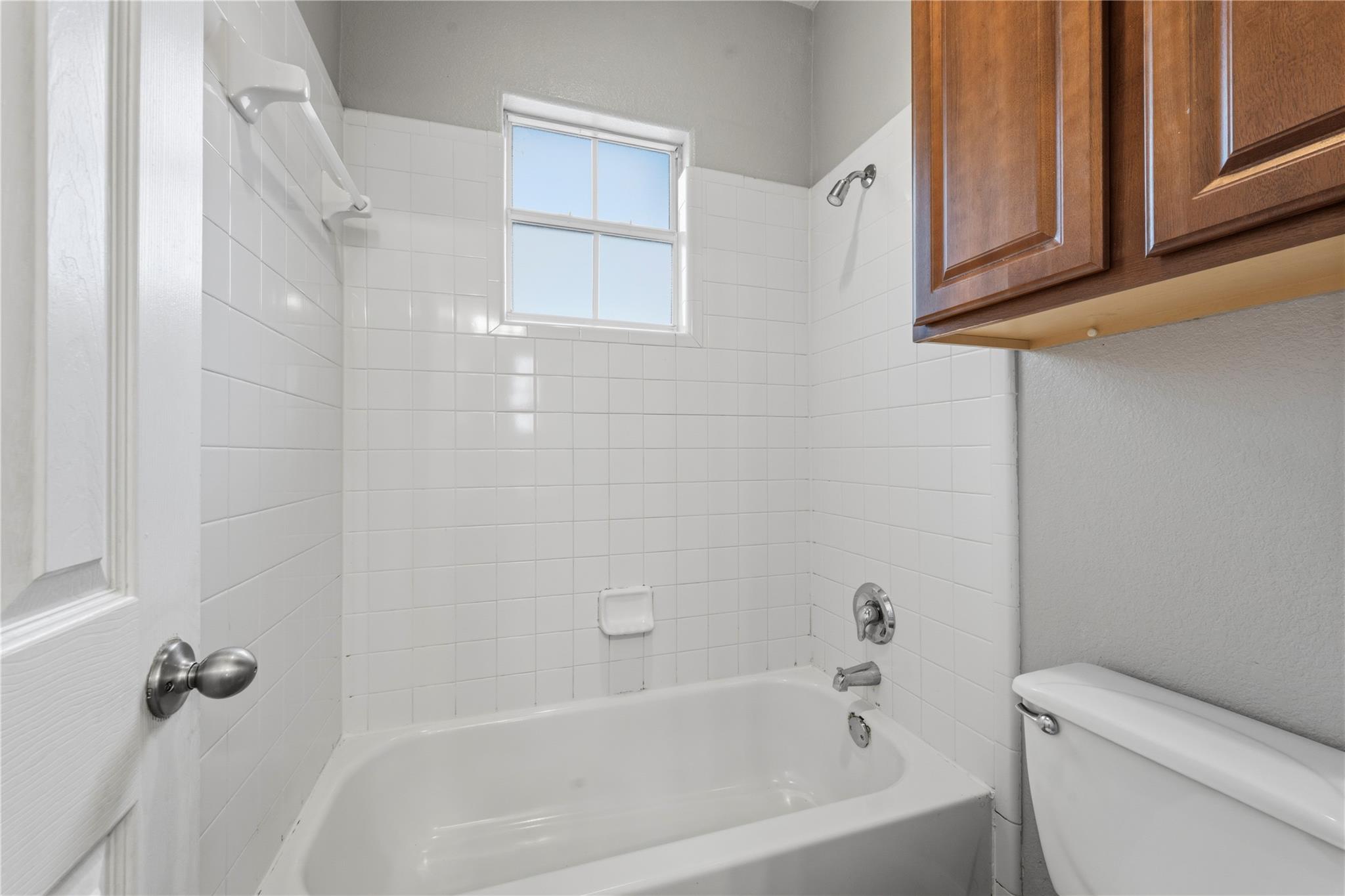 5102 Caswell Ave #a Property Photo 24