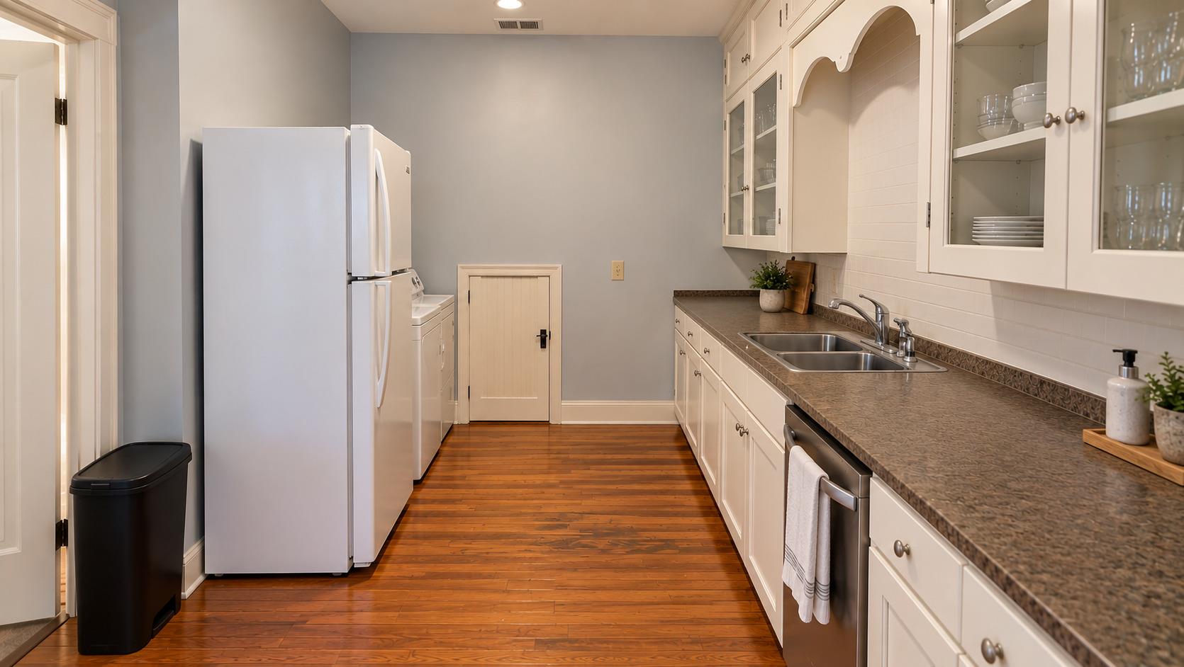 3504 Duval St Property Photo 5