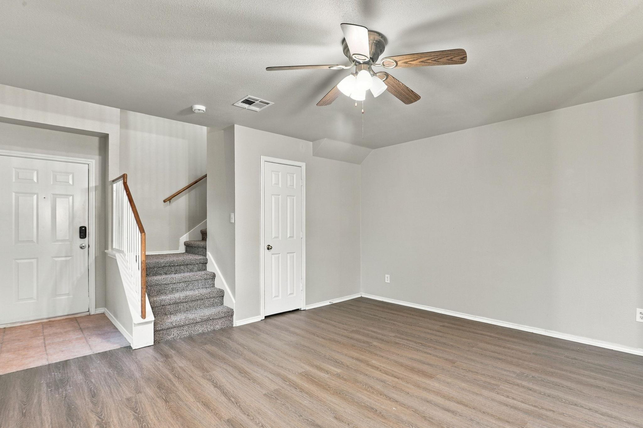 1830 Wallin Loop Property Photo 2