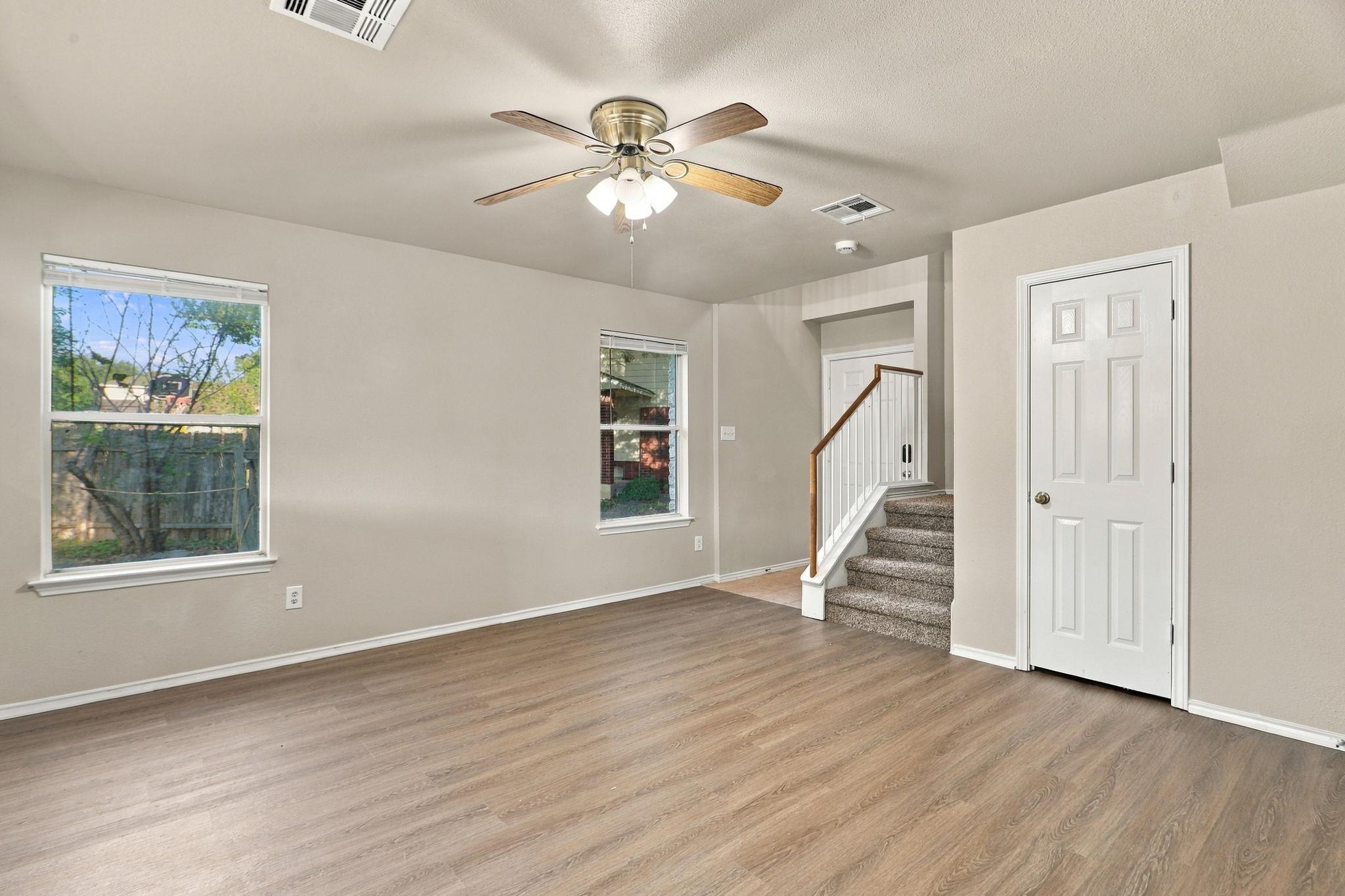 1830 Wallin Loop Property Photo 3