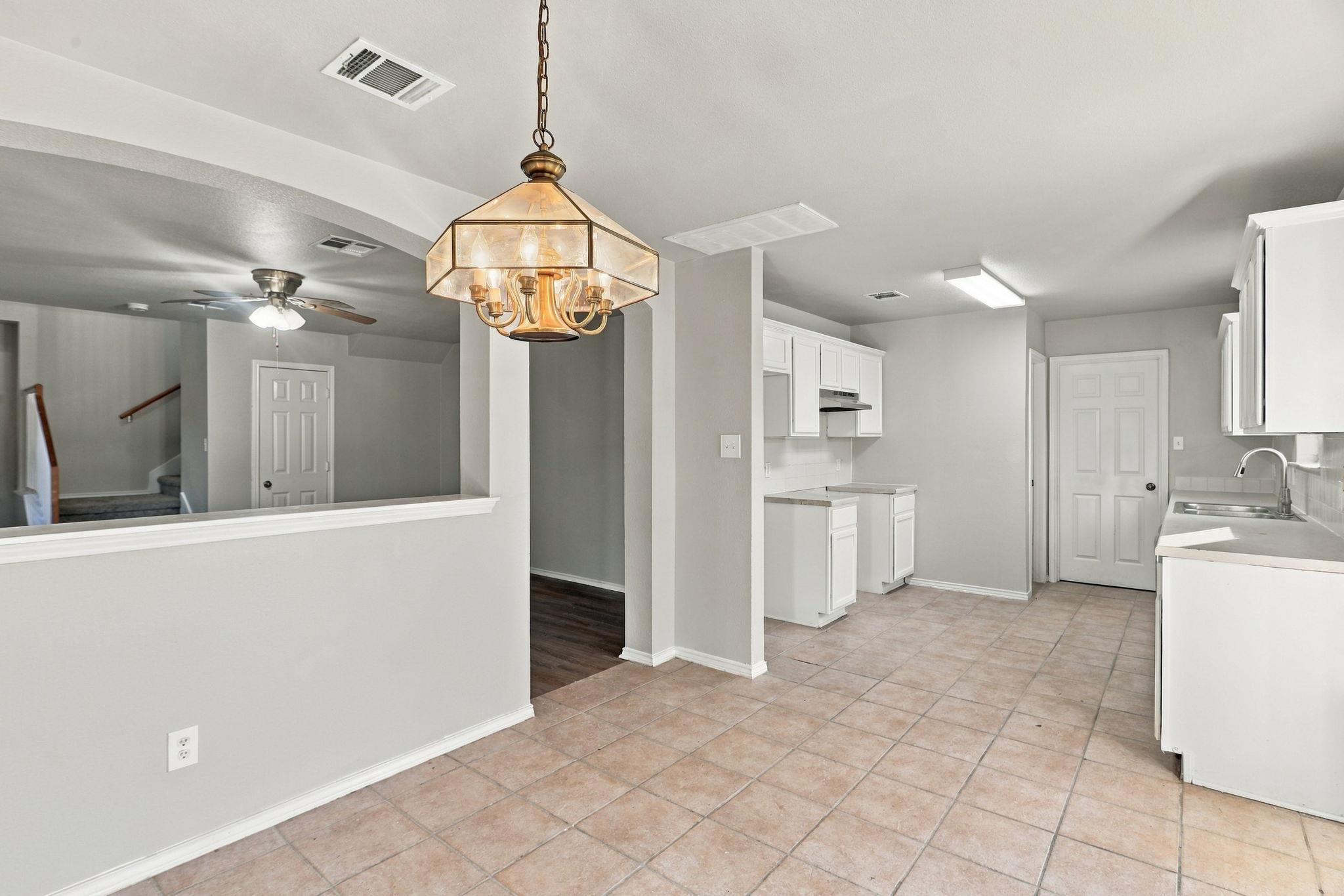 1830 Wallin Loop Property Photo 5