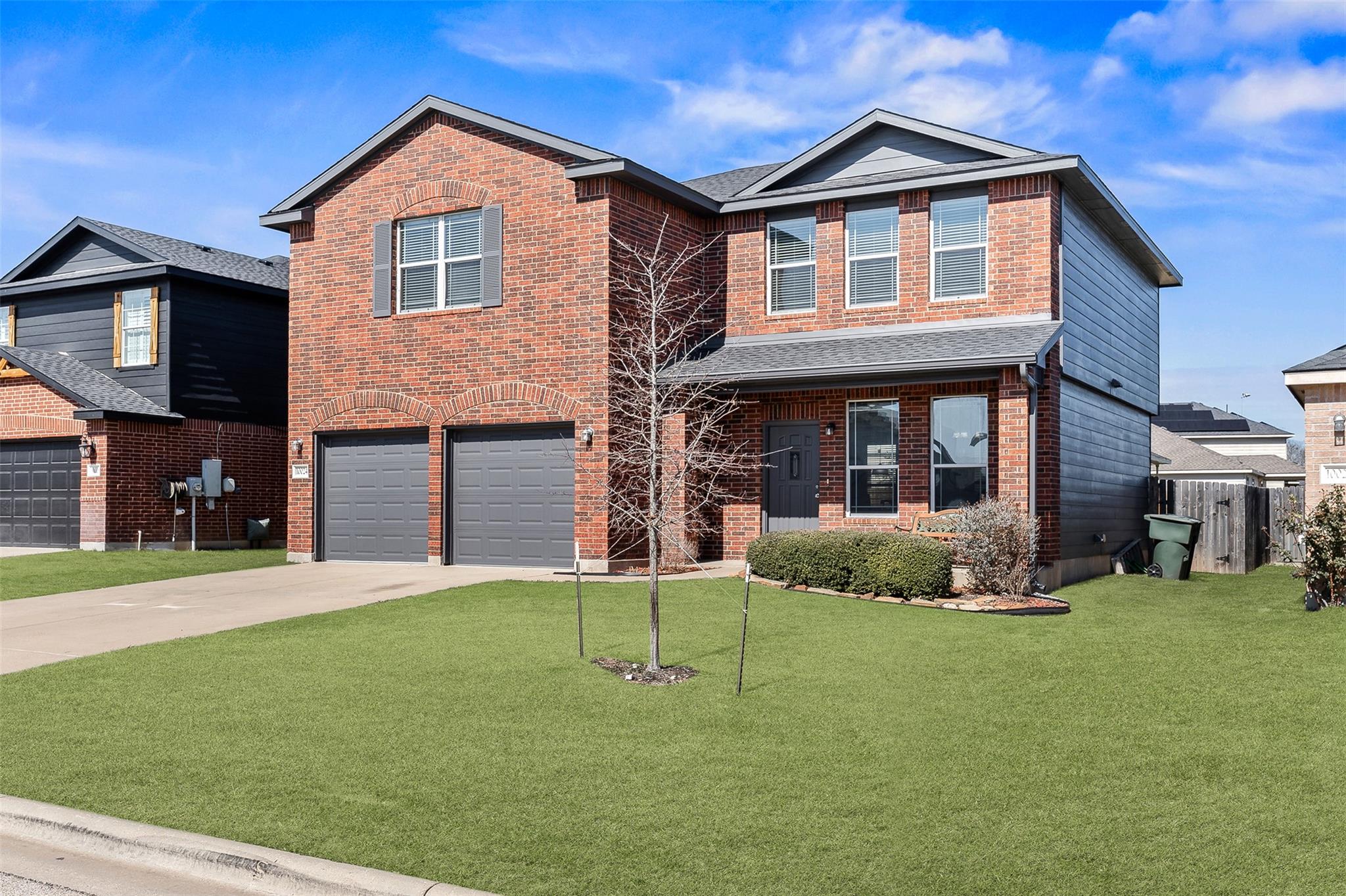 10024 Fantail Ln Property Photo