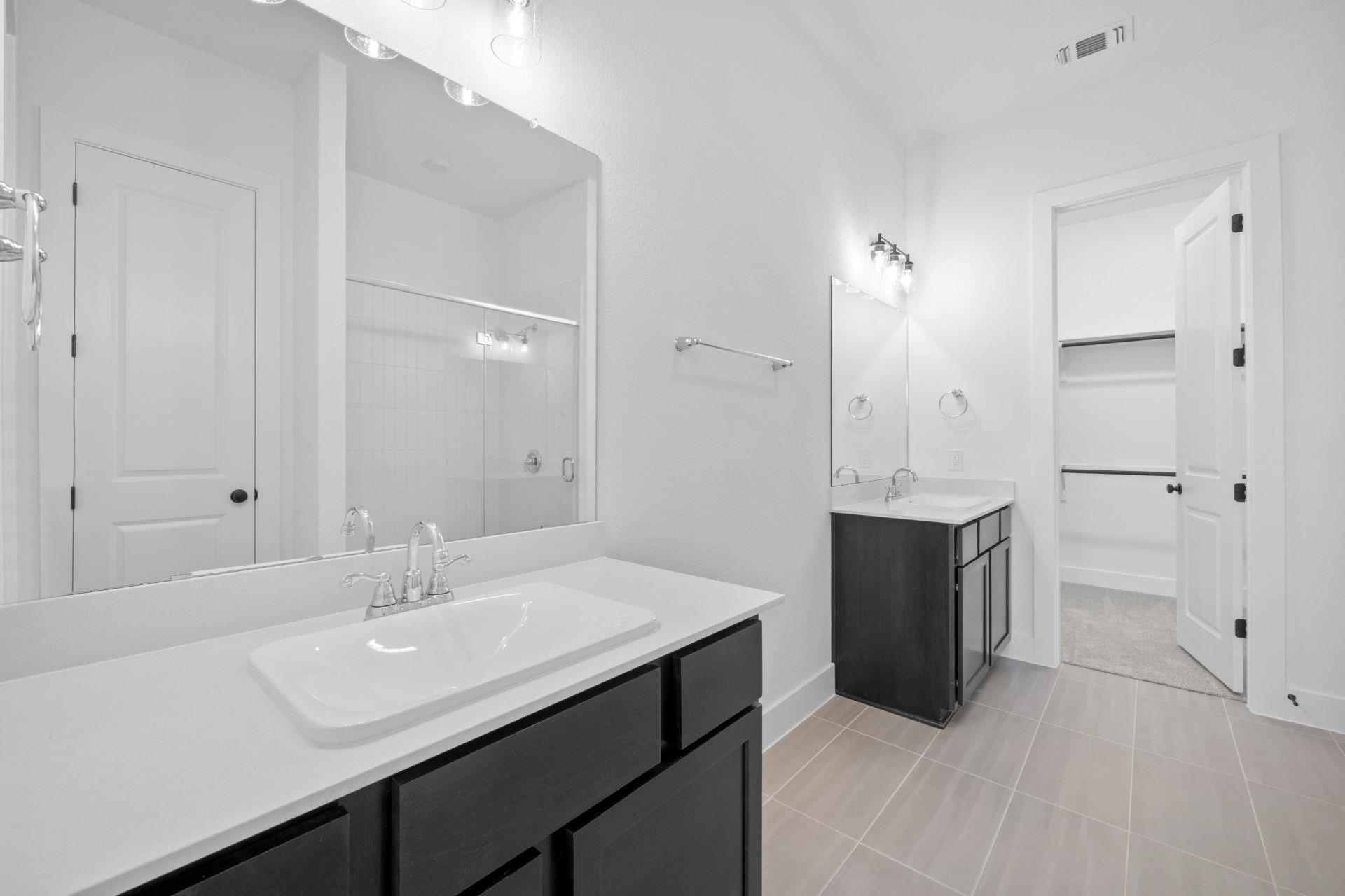 1161 Silver Dollar Trl Property Photo 17